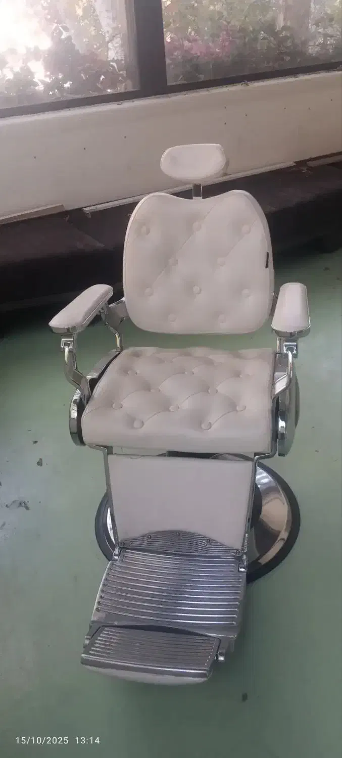 صندلی آرایشگاه|آرایشگاه و سالنهای زیبایی|رباطکریم, نصیرشهر|دیوار