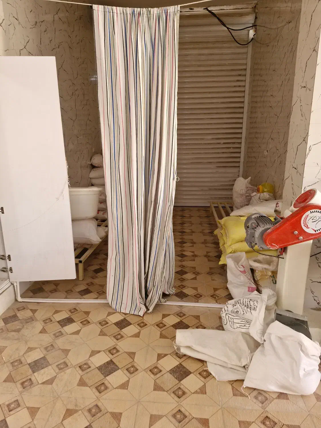 فروش نانوایی آزادپز زیر قیمت|فروش مغازه و غرفه|لردگان, |دیوار