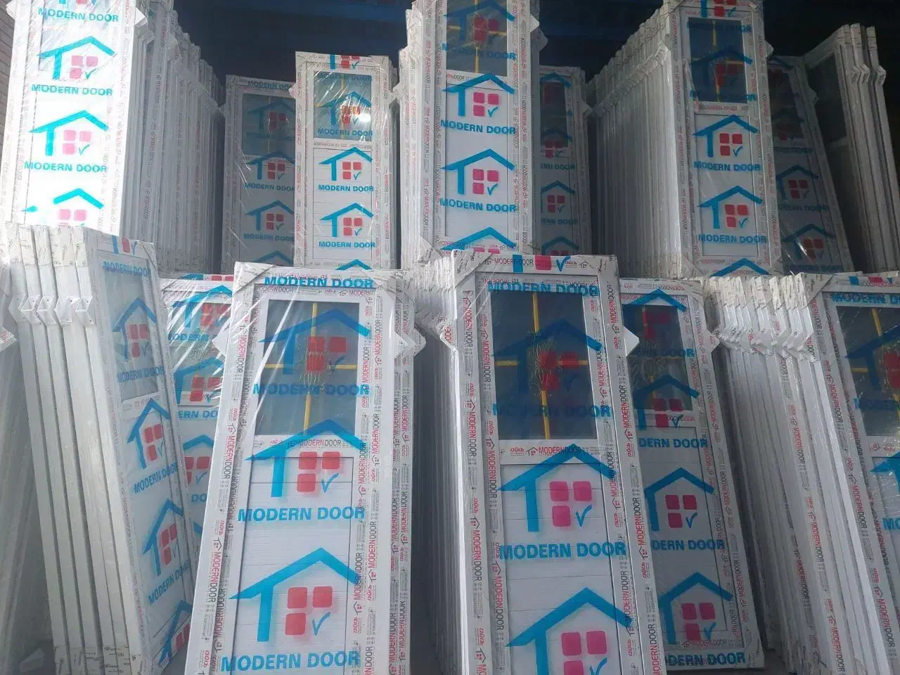 درب الومینیوم،پی وی سی سی،pvcچوبی.الومینیومی،حمام|مصالح و تجهیزات ساختمان|پیر بکران, |دیوار