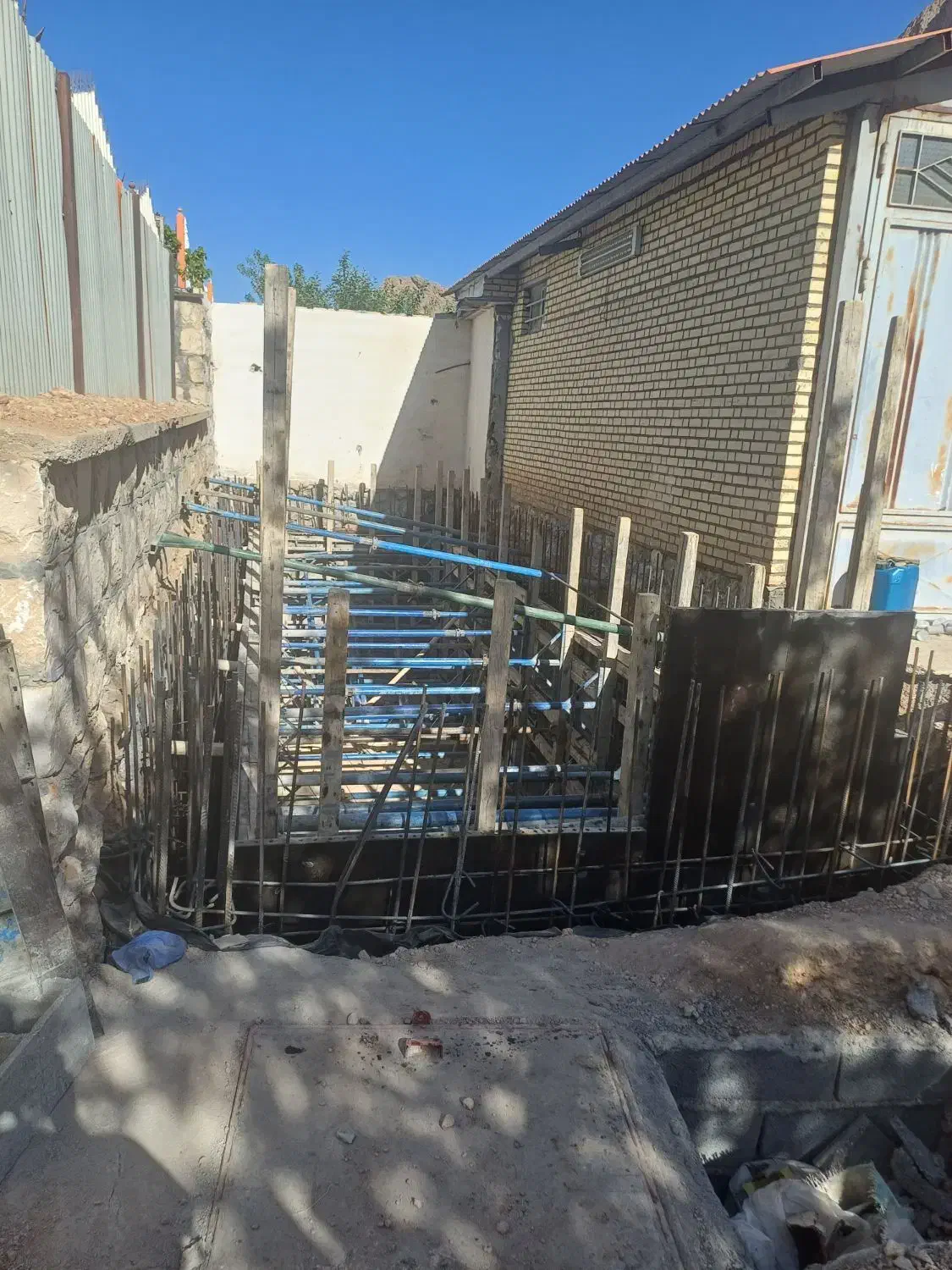 اجرای قالب بندی وارماتوربندی|خدمات پیشه و مهارت|شهرکرد, |دیوار