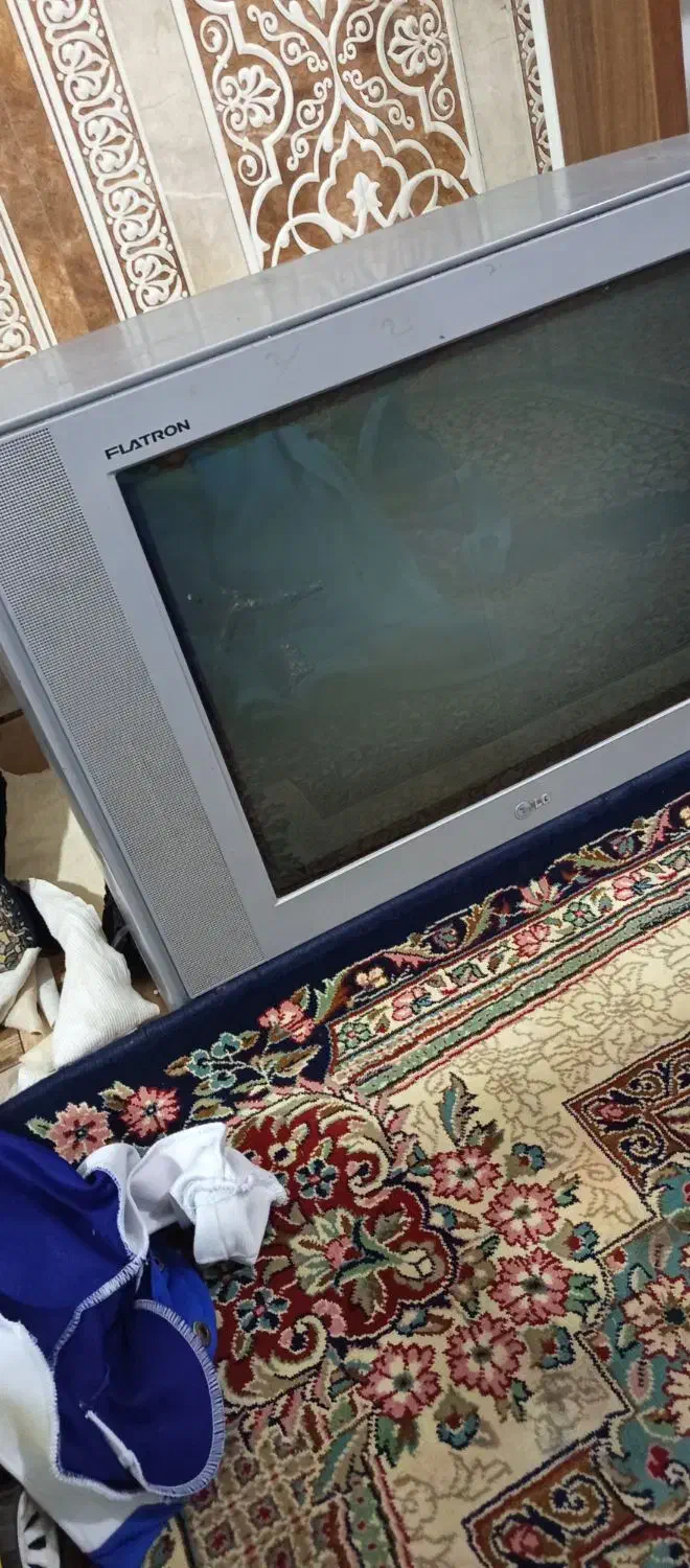 تلویزیون ال جی سری اولی اصلی۲۱اینچ|تلویزیون و پروژکتور|ریگان, |دیوار