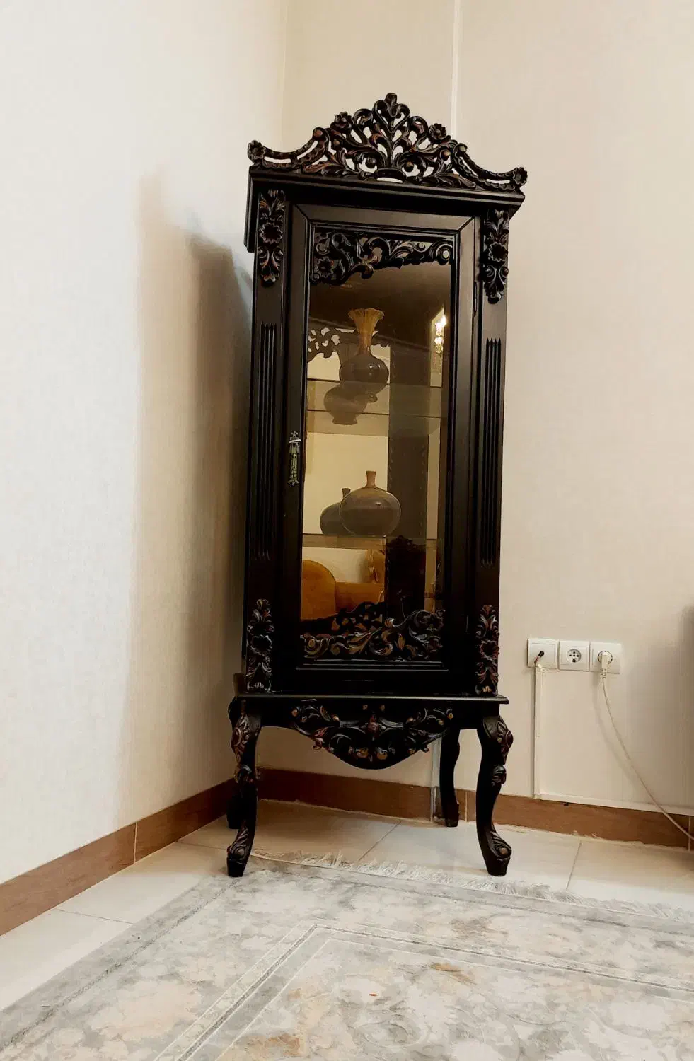 بوفه|بوفه، ویترین، کنسول|رباط‌کریم, رباط‌کریم|دیوار