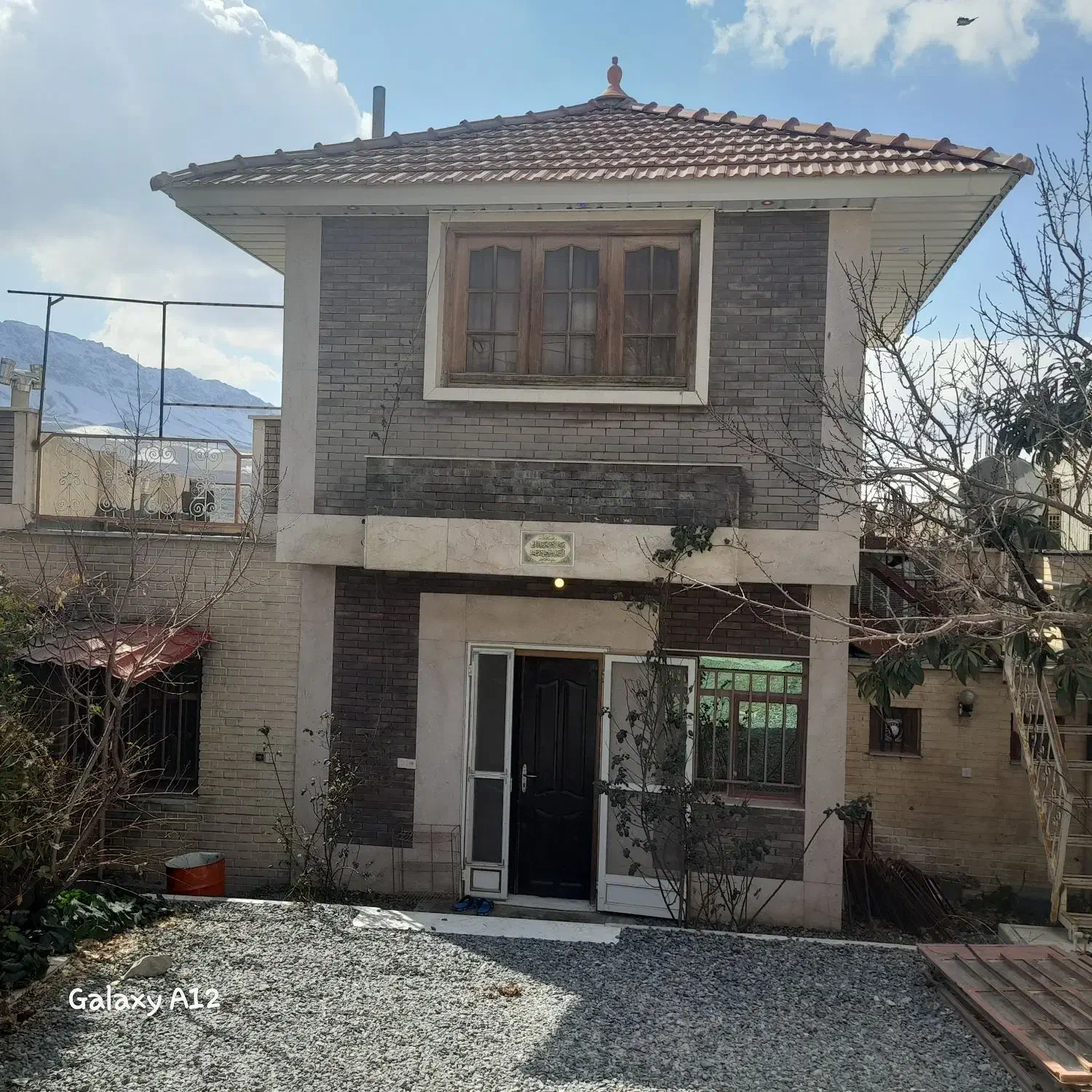 سامان پل زمانخان ،ویلای، با منظره ای باور نکردنی|اجارهٔ کوتاه‌مدت ویلا و باغ|اصفهان, باغ زرشک|دیوار