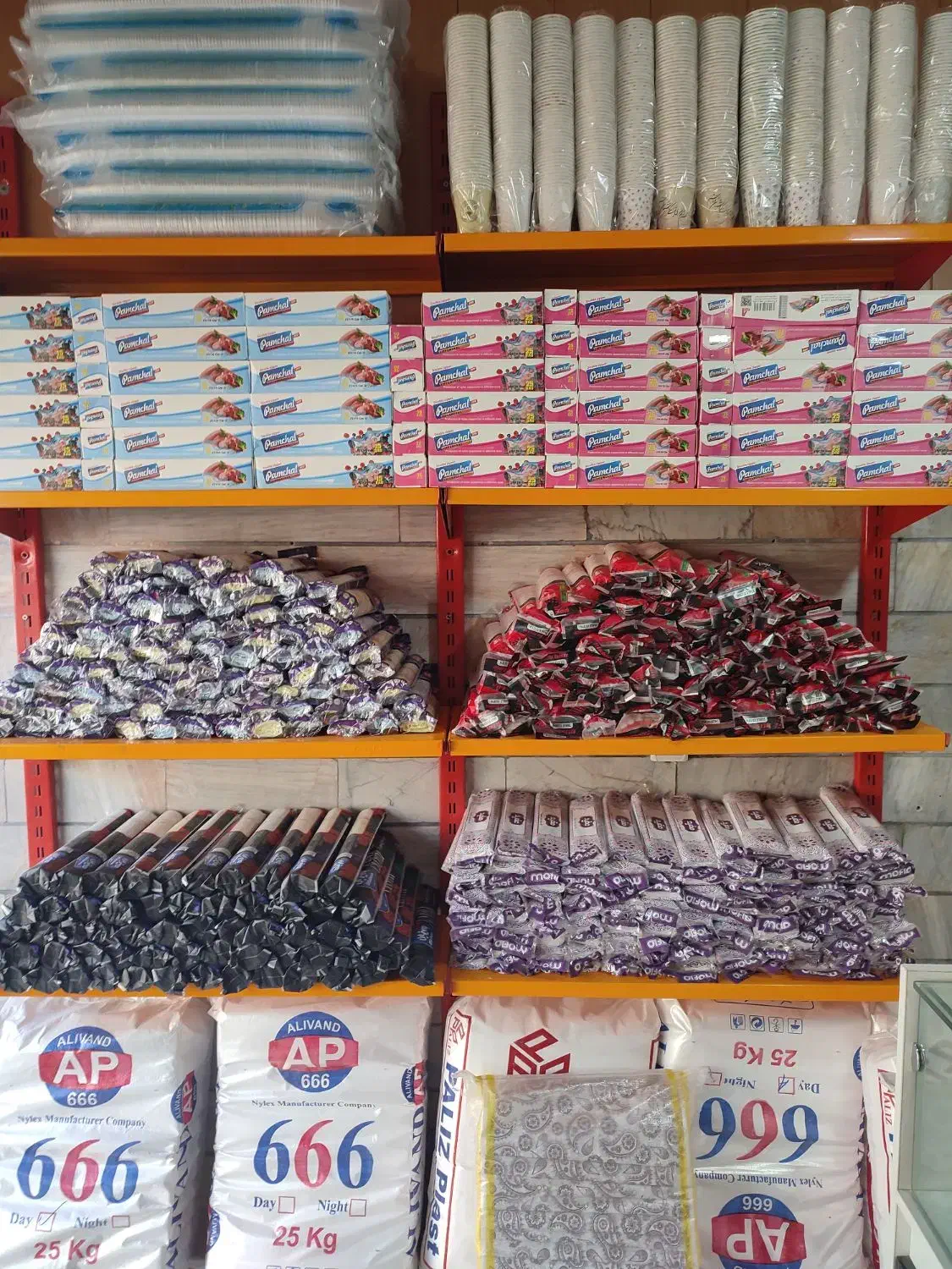 پخش عمده نایلکس ،سفره،کیسه زباله و فریزر|ظروف نگهدارنده، پلاستیکی، یک‌بارمصرف|شهریار, شهرک امیریه|دیوار