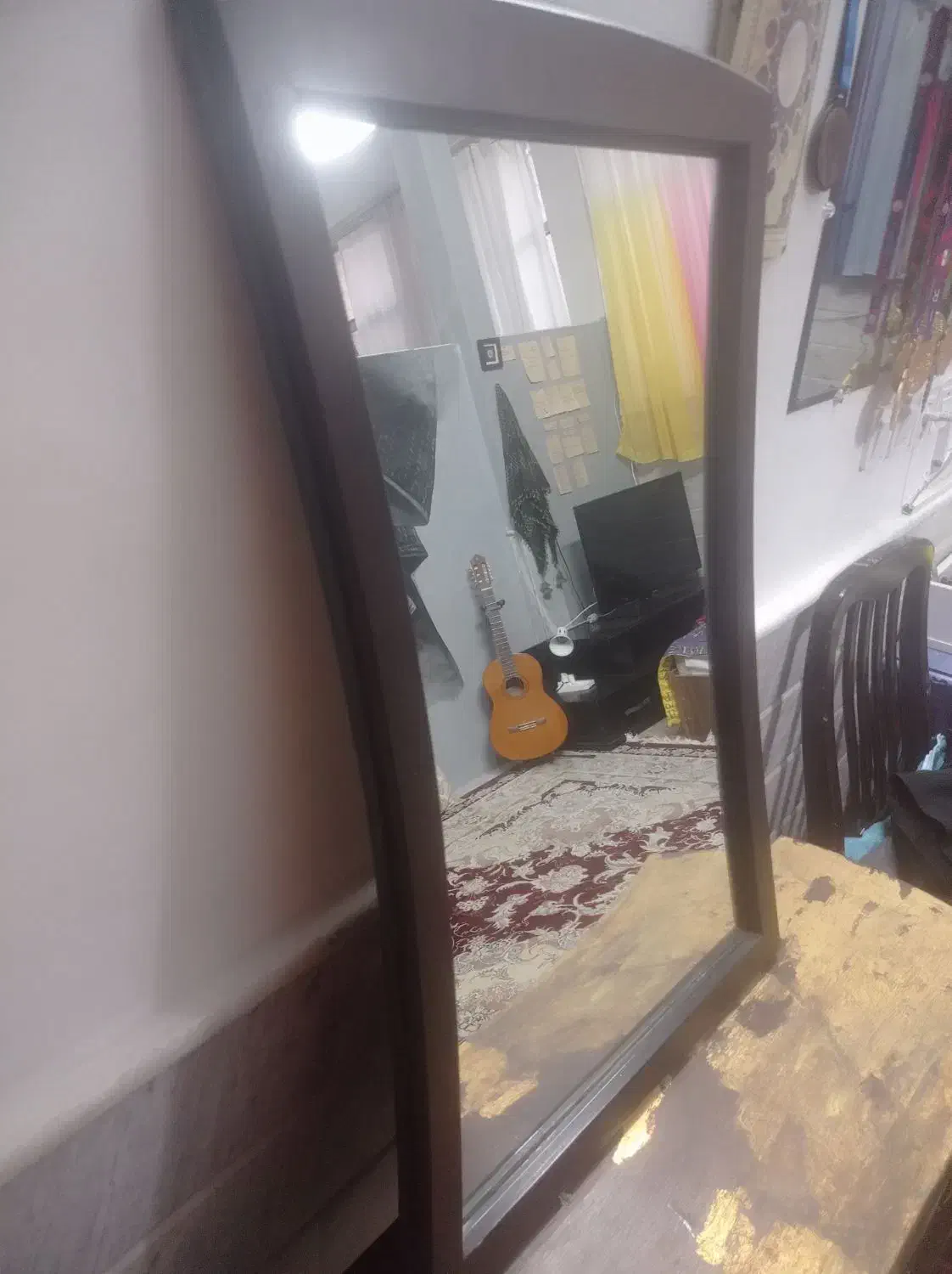 آینه باکس دار|آینه|قم, باغ شریفی|دیوار