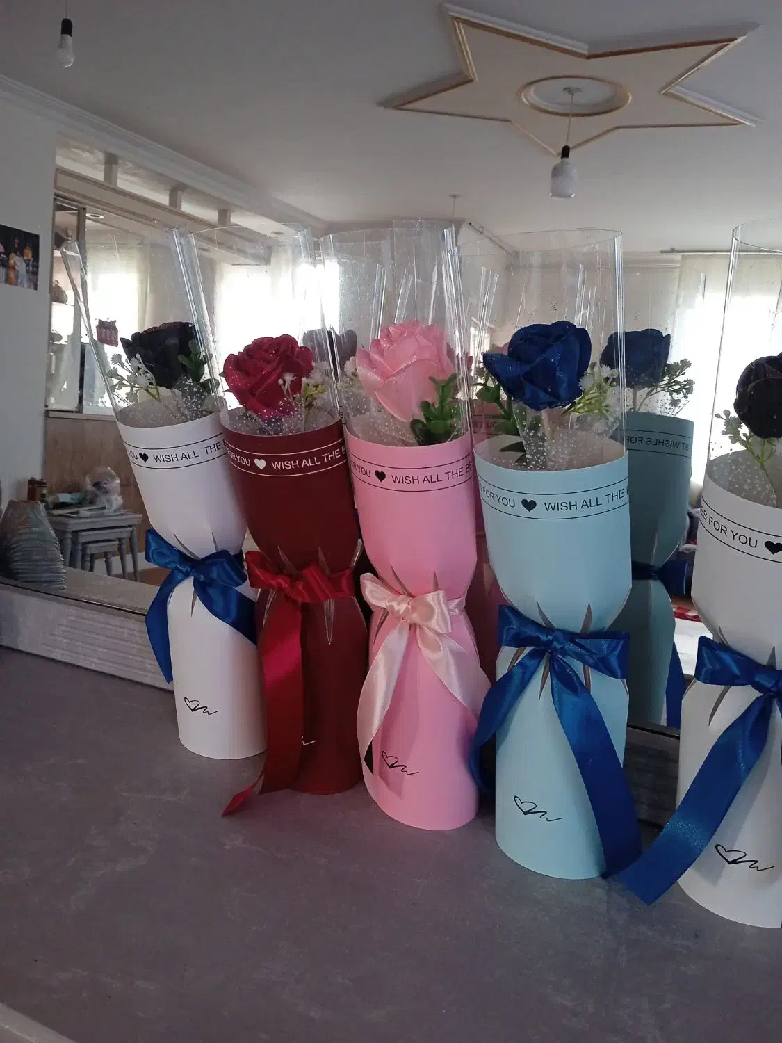 گل و باکس روز مادر|گل مصنوعی|ازنا, |دیوار