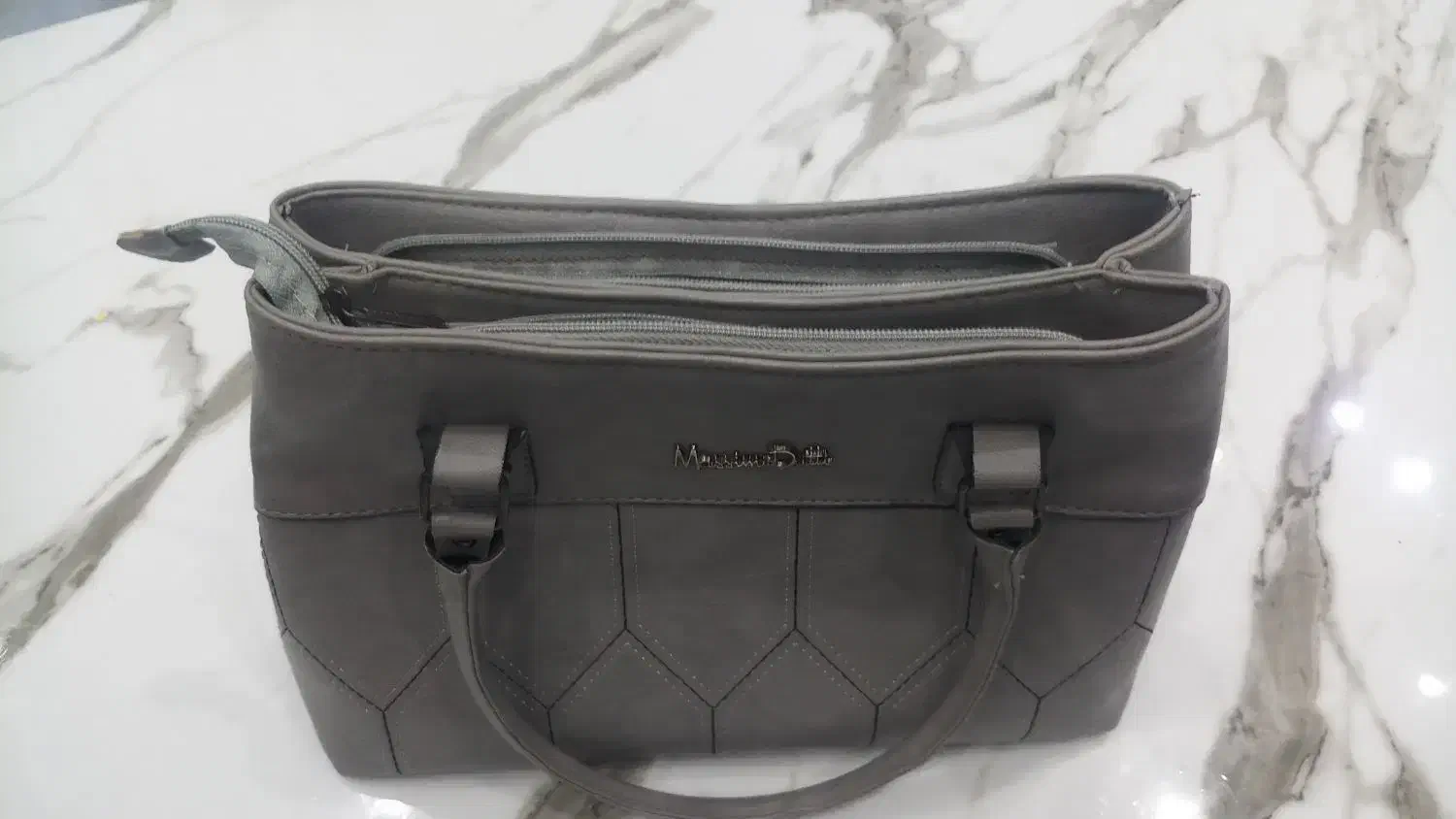 کیف نو|کیف، کفش، کمربند|قروه, |دیوار