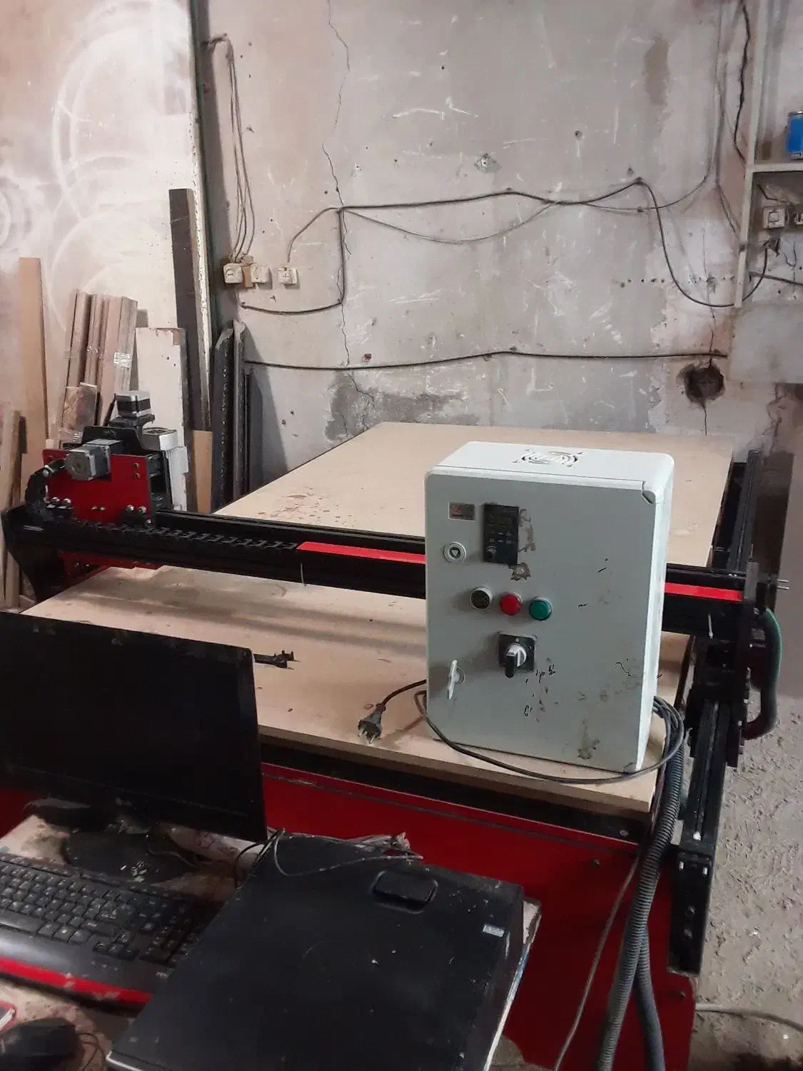 سی ان سی چوب خانگی|ماشین‌آلات صنعتی|بناب, |دیوار