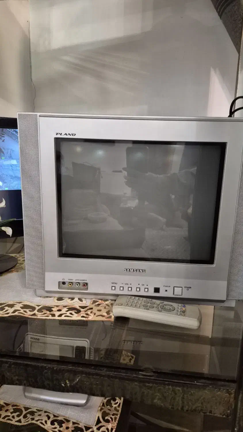 تلویزیون|تلویزیون و پروژکتور|رشت, استقامت ۱|دیوار