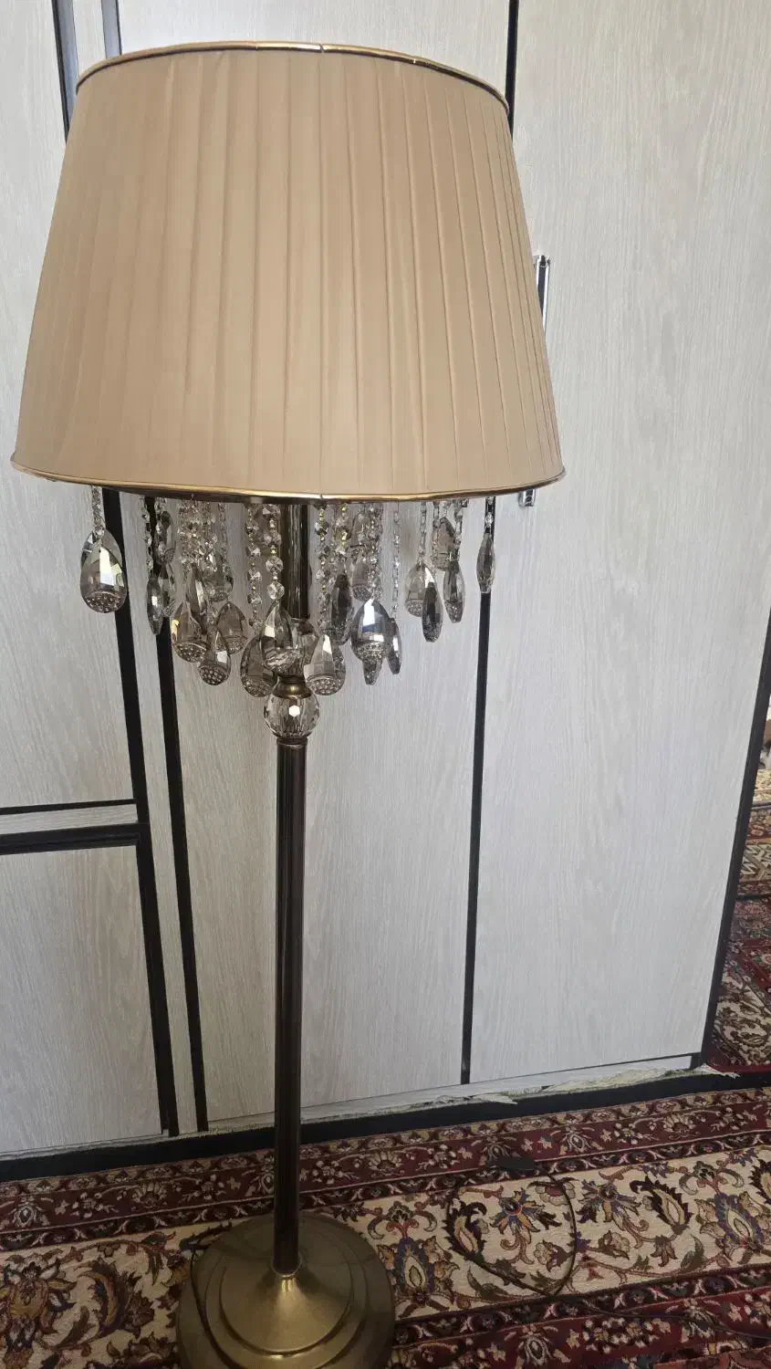 لوازم منزل|چراغ خواب و آباژور|فرخشهر, |دیوار