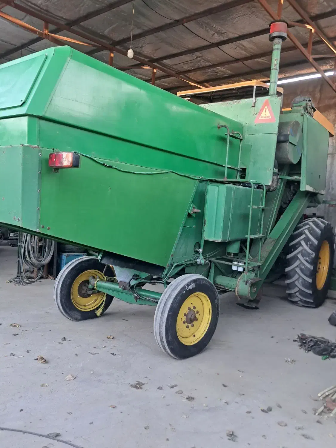 کمباین جاندیر سالم بدون خط و خش|خودرو سنگین|آشخانه, |دیوار