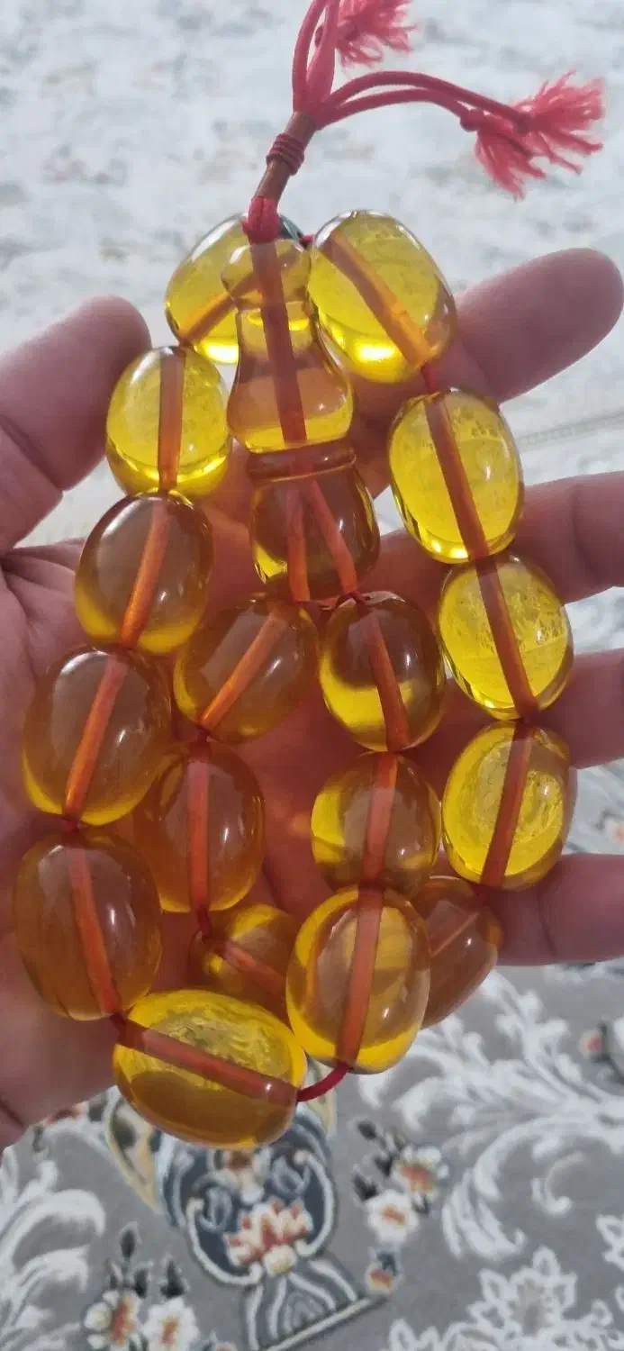 تسبیح آب حیات گرری.۱۷عدد  درشت،بی عیب|کلکسیون اشیاء عتیقه|سقز, |دیوار