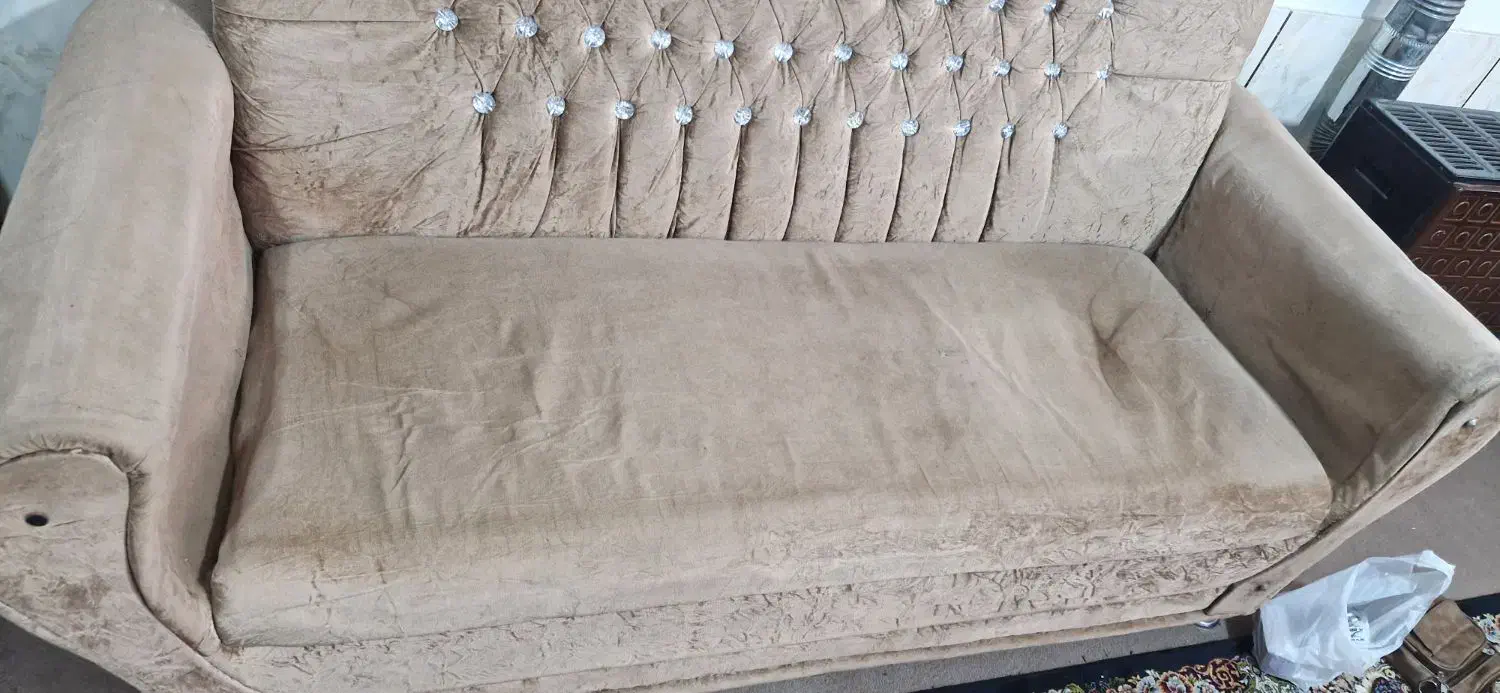 مبل ۷ نفره|مبلمان خانگی و میز عسلی|شیراز, محراب|دیوار