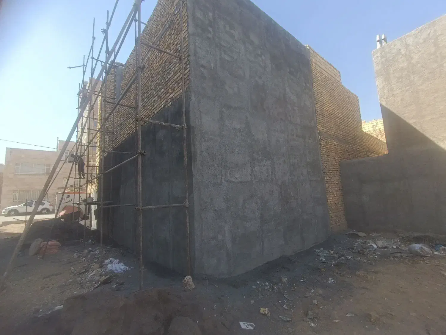 آستری و رویه|خدمات پیشه و مهارت|مهاجران, |دیوار