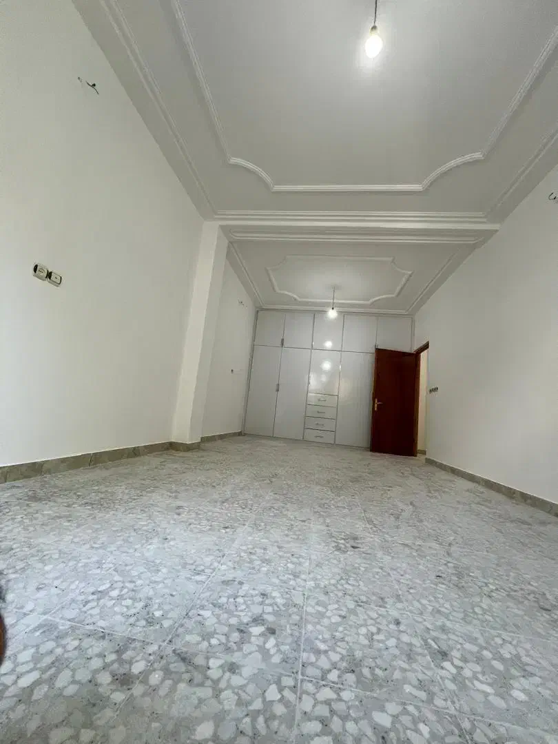 طبقه اول راه جدا ۱۸۰ متری پارکینگ ۳ماشین|اجارهٔ آپارتمان|لاهیجان, کوی خزر|دیوار