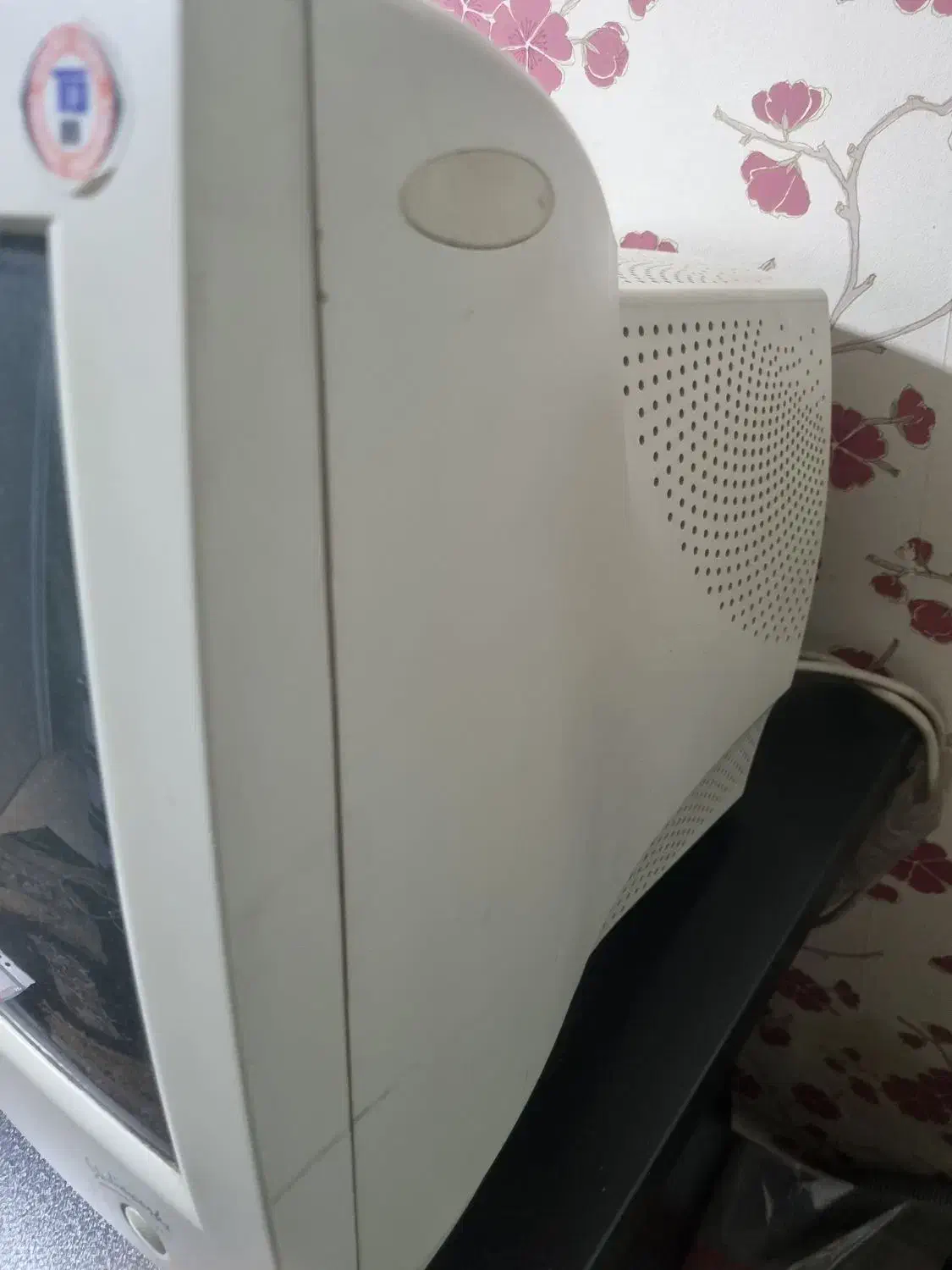 مونیتور صفحه صاف ،پشت دار|رایانه رومیزی|تهران, ارامنه|دیوار