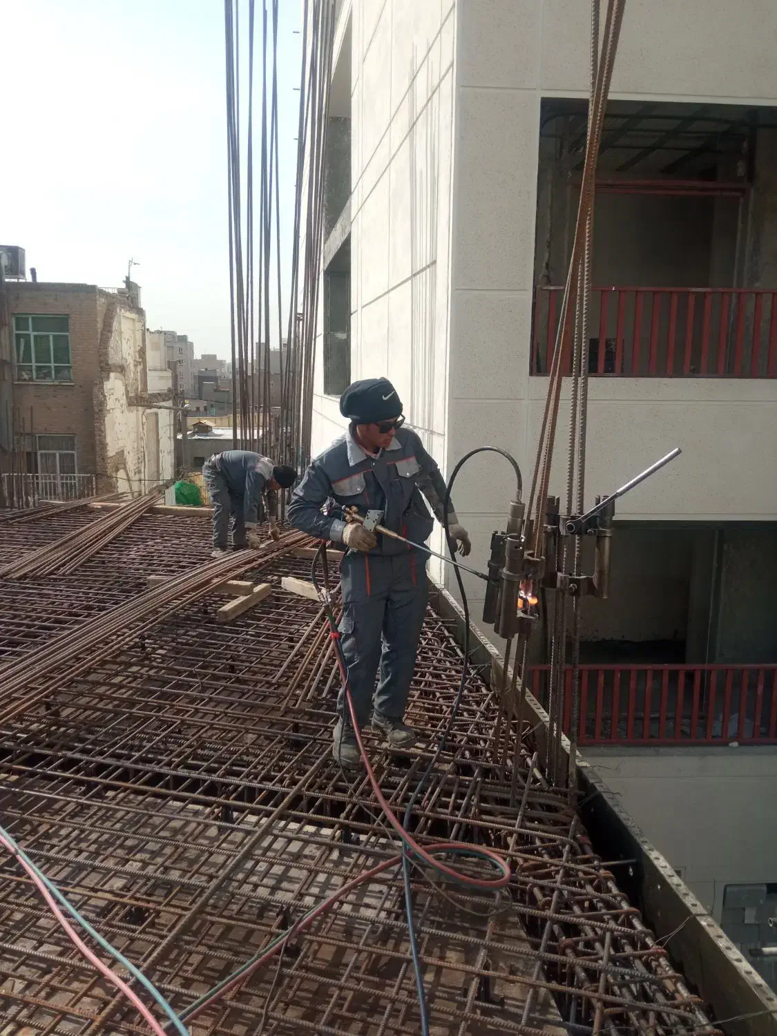 کارگر ساختمانی برای فورجینگ (گیره بندی)|استخدام معماری، عمران و ساختمانی|اسلام‌شهر, شهرک واوان|دیوار