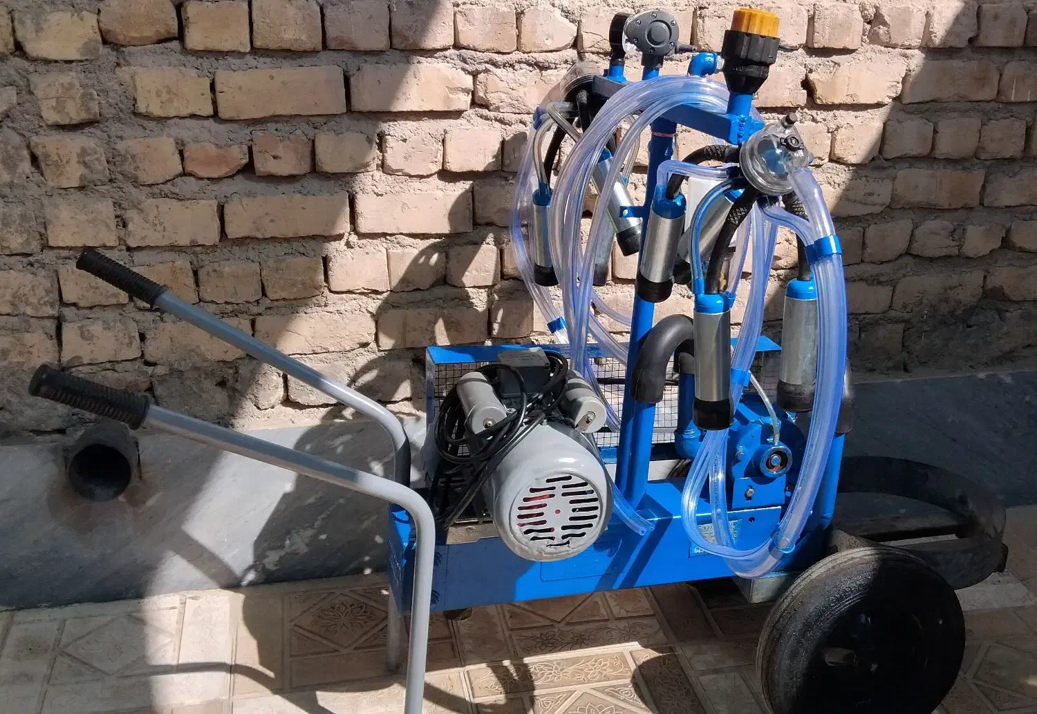 دستگاه شیردوش روند  در حد نو|ماشین‌آلات صنعتی|مرودشت, ثبت احوال|دیوار