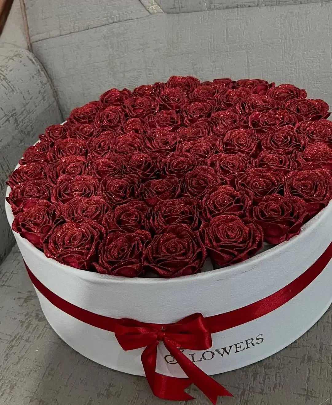 تخفیف روز مادر (روز زن)|گل مصنوعی|بروجن, |دیوار