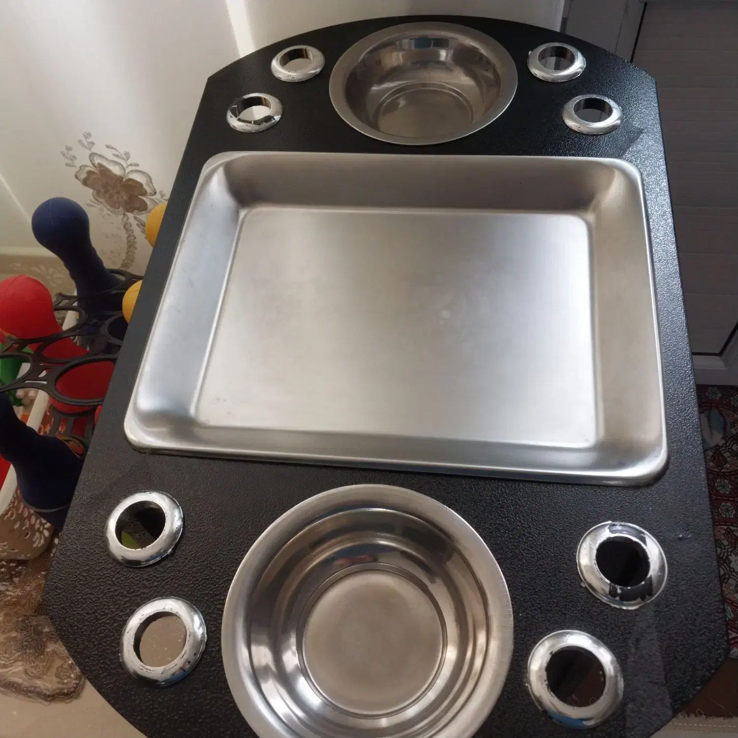 ترولی آرایشگاهی نو|آرایشگاه و سالنهای زیبایی|سلماس, |دیوار