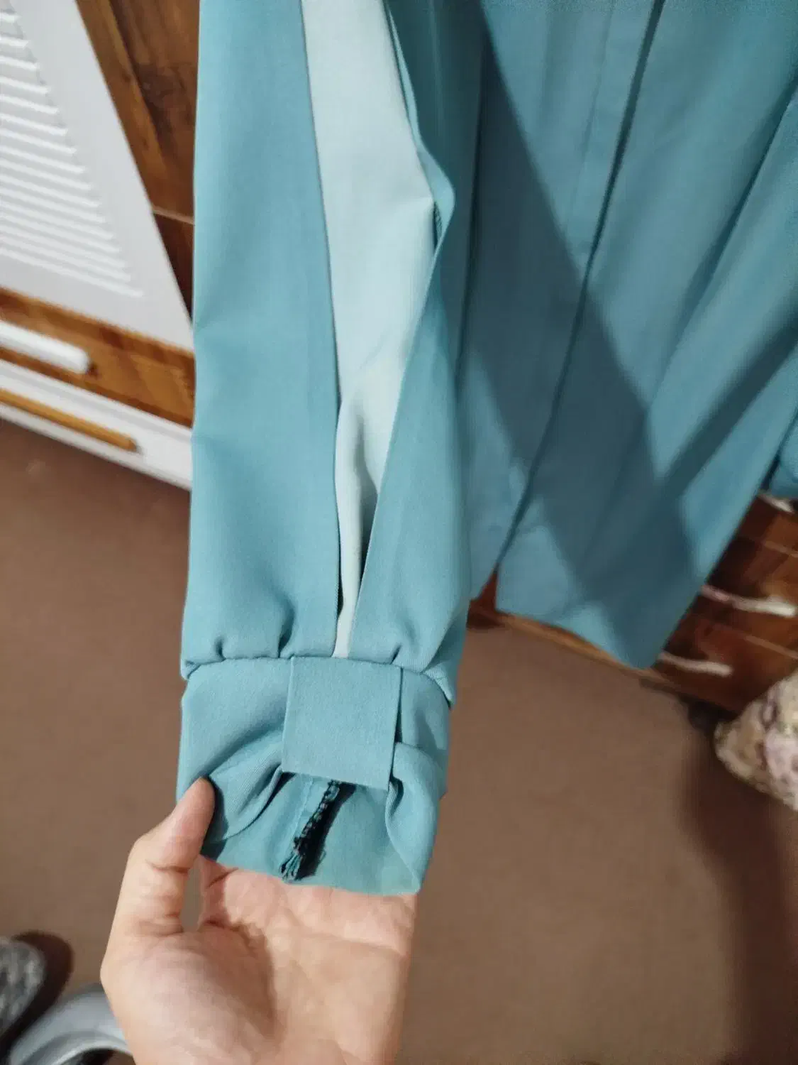 مانتو سبز|لباس|ازنا, |دیوار