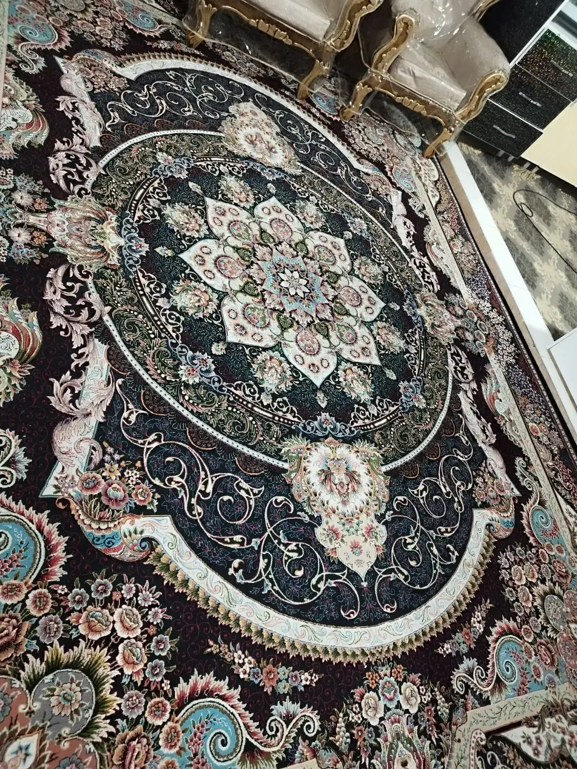 دو عدد فرش ۱۲ متری ۲۵۵۰ تراکم|فرش|خاوران, |دیوار