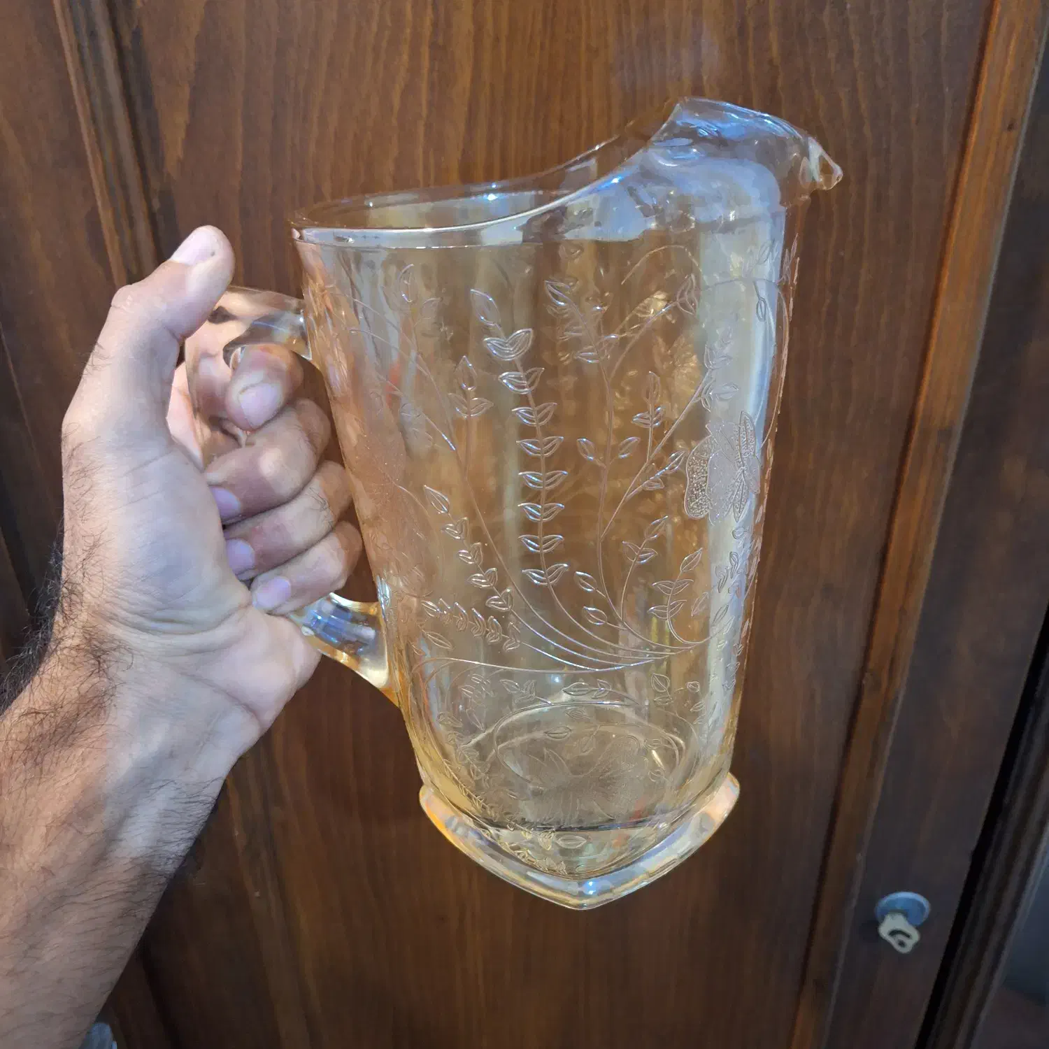 پارچ زنگاری|کلکسیون اشیاء عتیقه|ساری, |دیوار