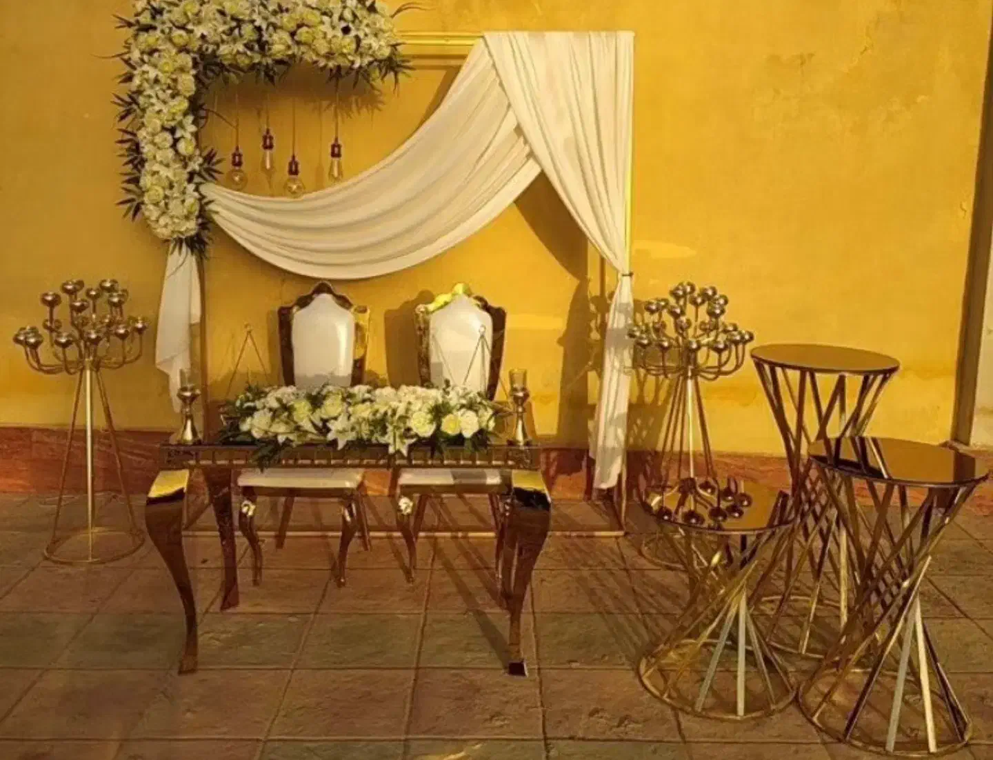 تالار باغ.سالن.باغ|اجارهٔ کوتاهمدت ویلا و باغ|اراک, |دیوار