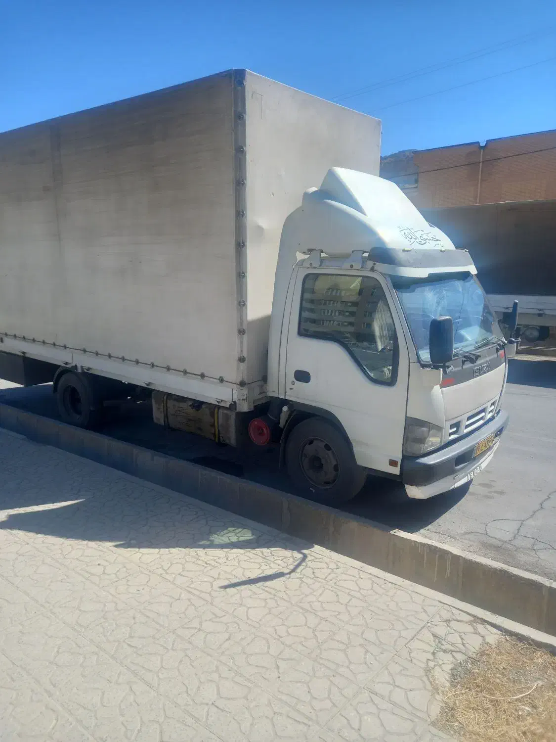 حمل بار با ایسوزو مسقف|خدمات حمل و نقل|ایلام, |دیوار