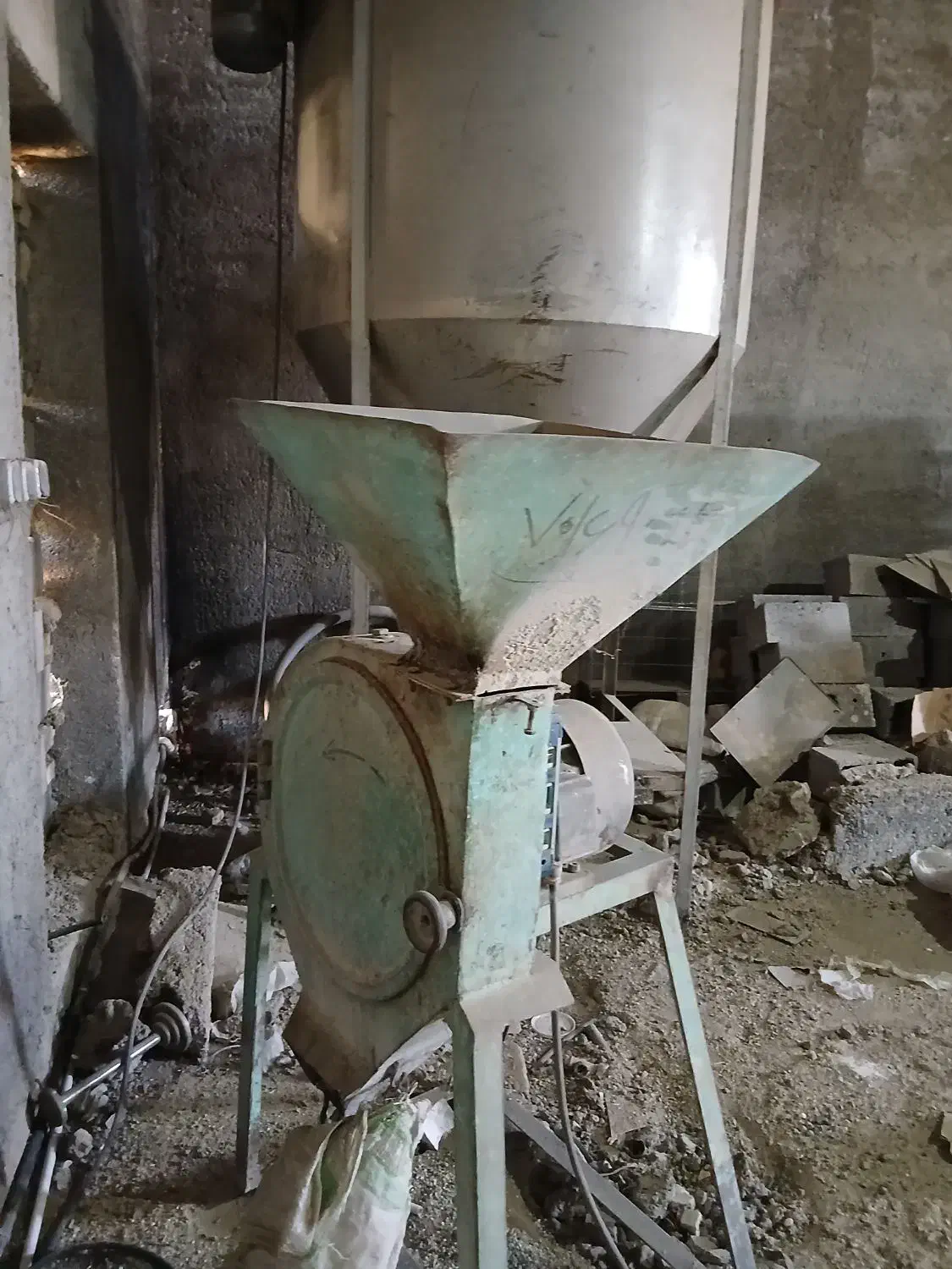 آسیاب ومیکسر ۲تنی|ماشین‌آلات صنعتی|مشهد, رضاییه|دیوار