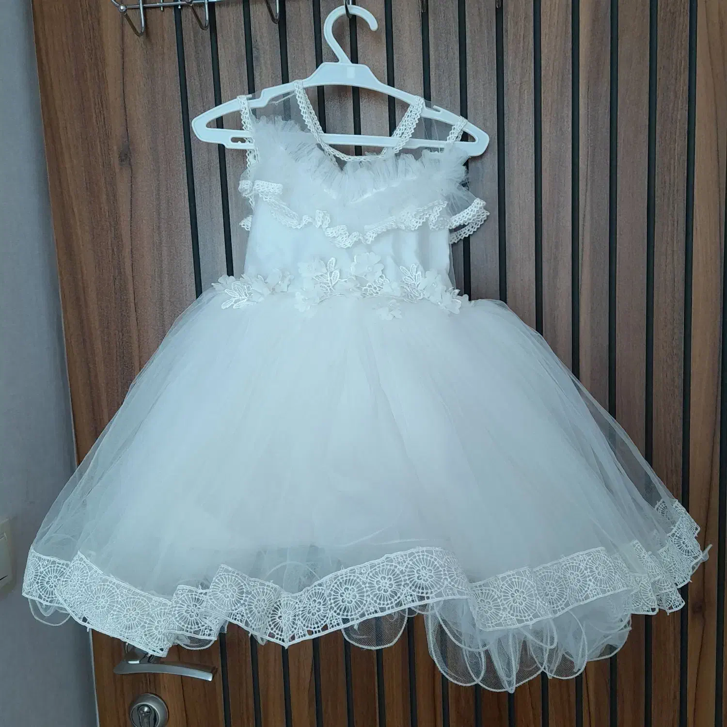 لباس عروس|کفش و لباس بچه|لنجان, |دیوار