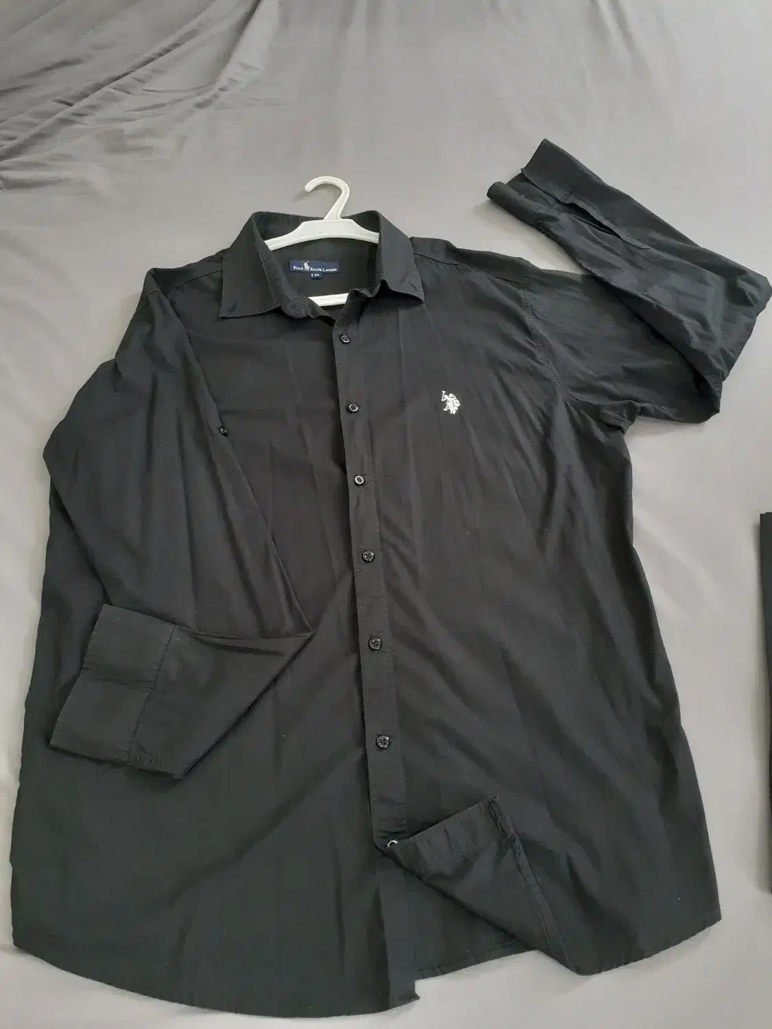 پیراهن مردانه|لباس|رودبنه, |دیوار