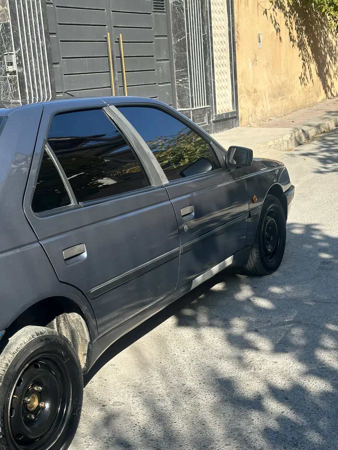 پژو ۴۰۵|خودرو سواری و وانت|ایلام, |دیوار