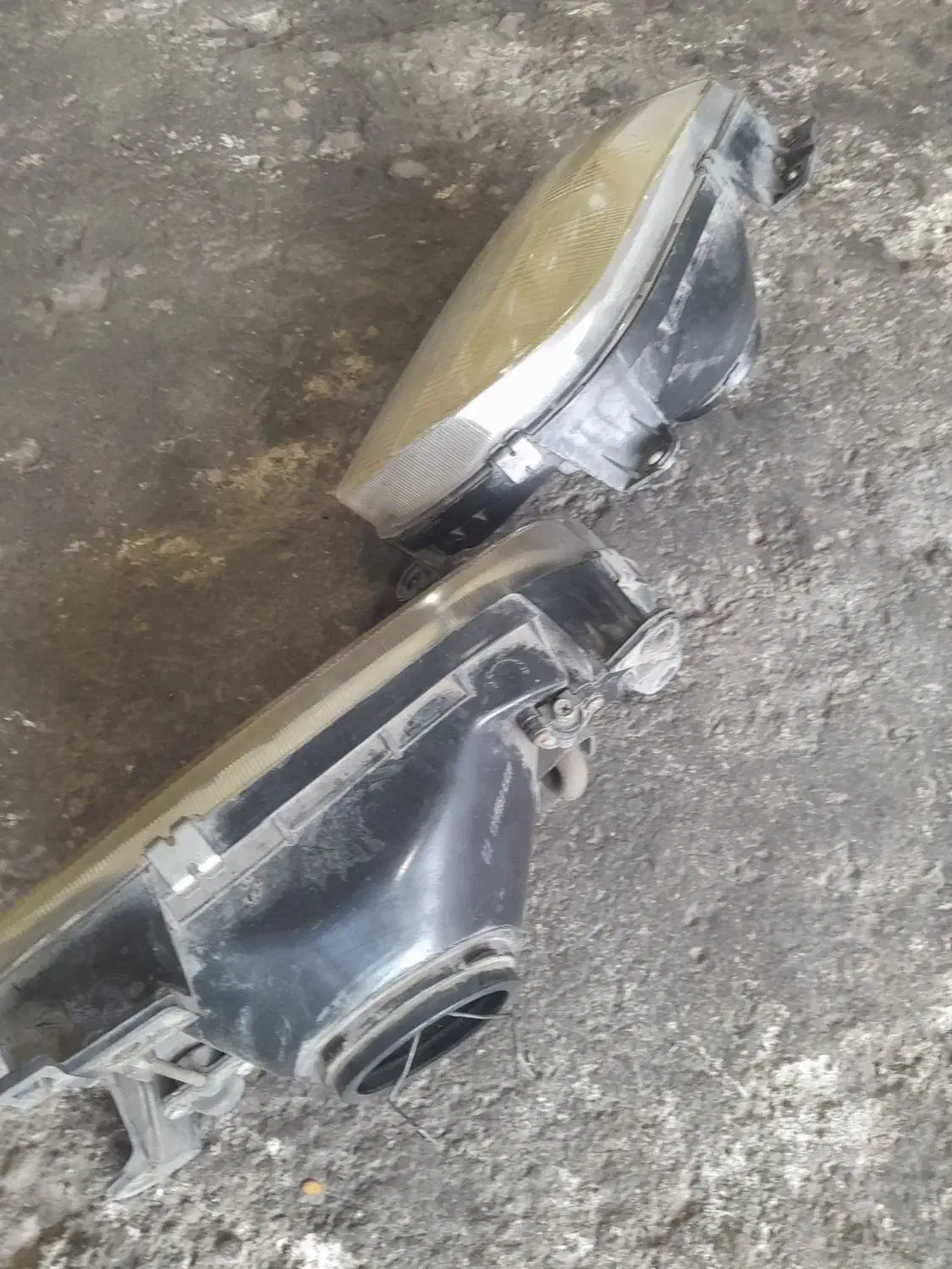 چراغ فابریک ۱۴۱|قطعات یدکی و لوازم جانبی|آستانه اشرفیه, |دیوار