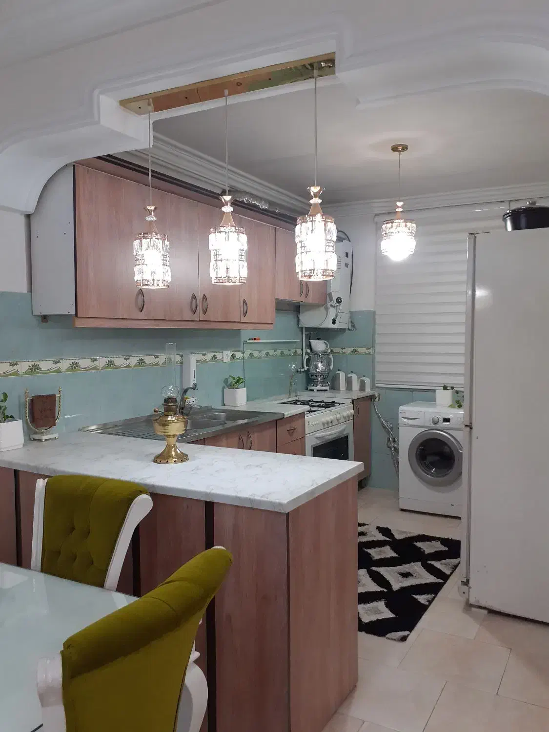 چراغ آویزی ست شده ۳عددکوچک باورقش ۱عددبزرگ|لوستر و چراغ آویز|مشهد, ایثارگران|دیوار