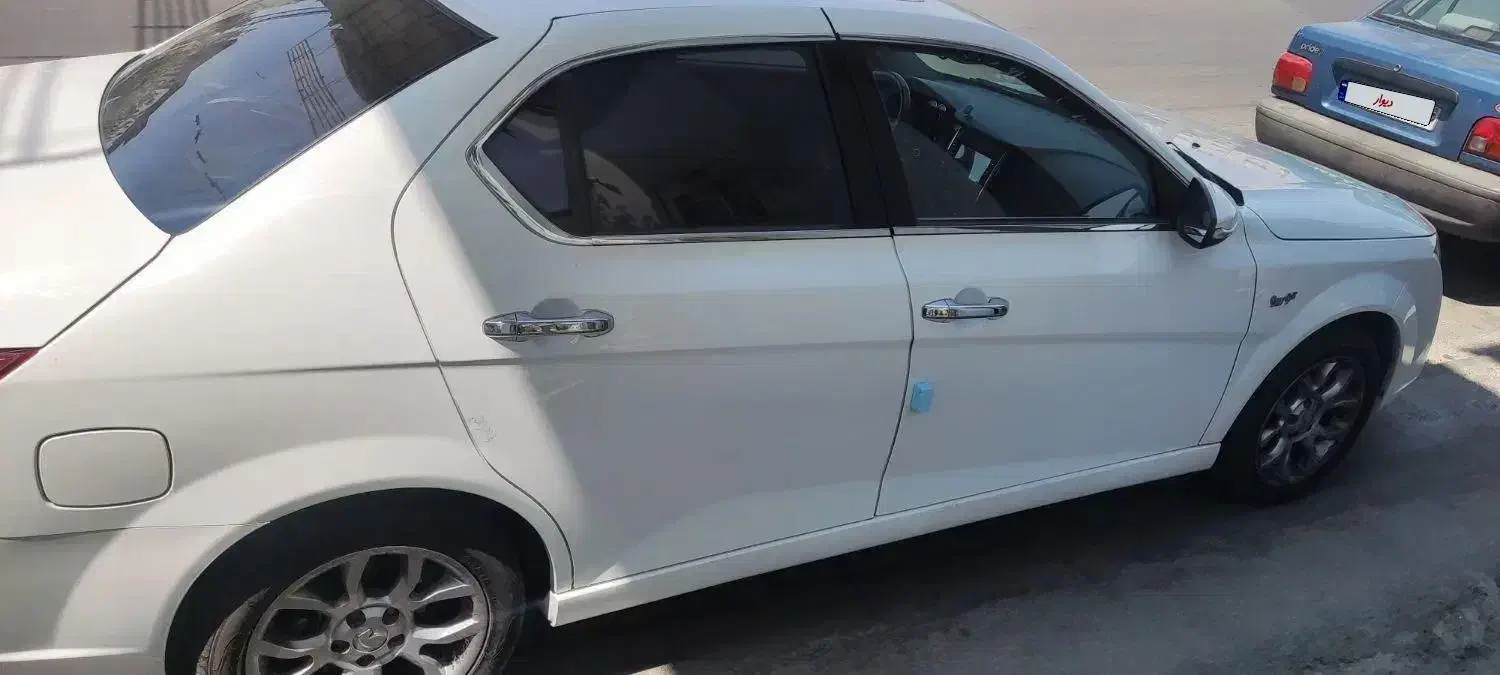 دنا پلاس توربو اتومات سفید بی رنگ 1402|خودرو سواری و وانت|مشهد, شریف|دیوار