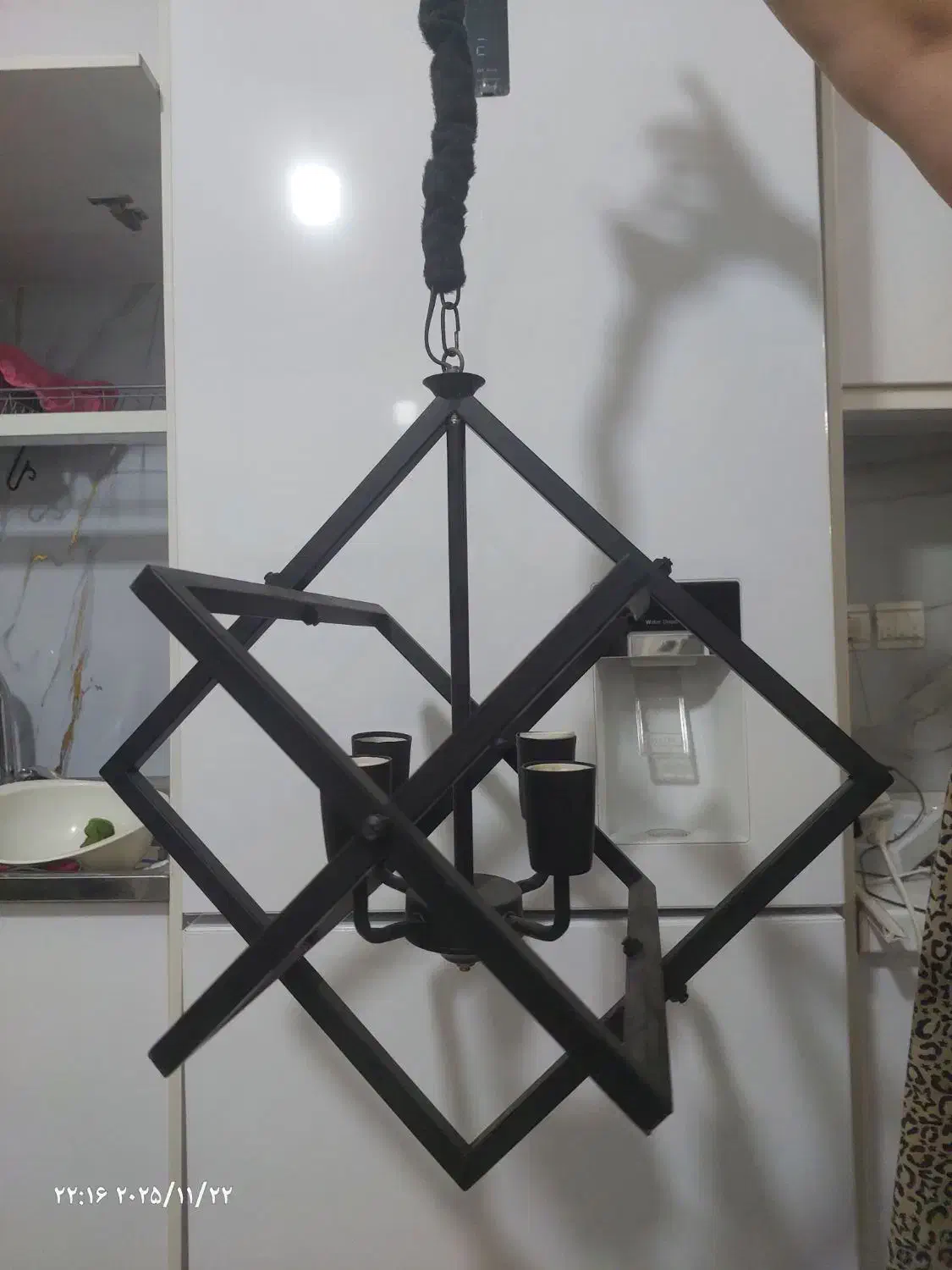 لوستر فلزی مشکی ۴ شعله|لوستر و چراغ آویز|ورامین, خیر آباد|دیوار