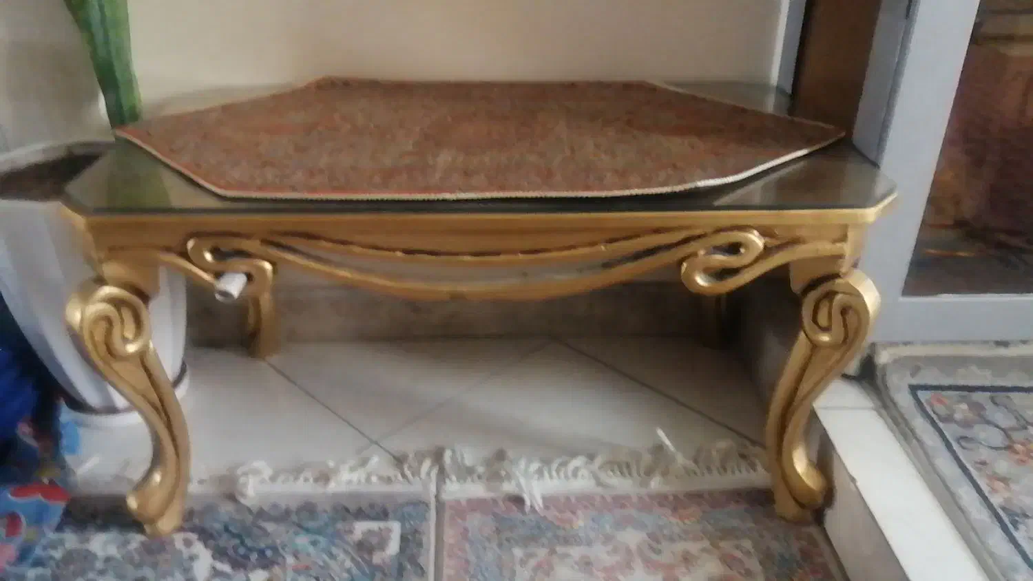 مبل طرح لبخند|مبلمان خانگی و میز عسلی|ری, شهادت|دیوار