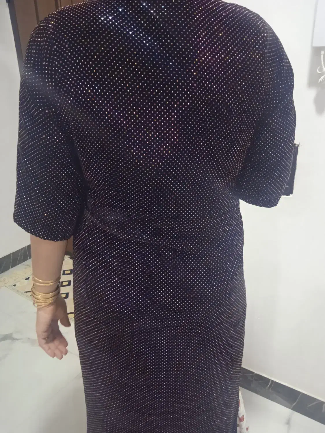 کوا سنگدار|لباس|قروه, |دیوار