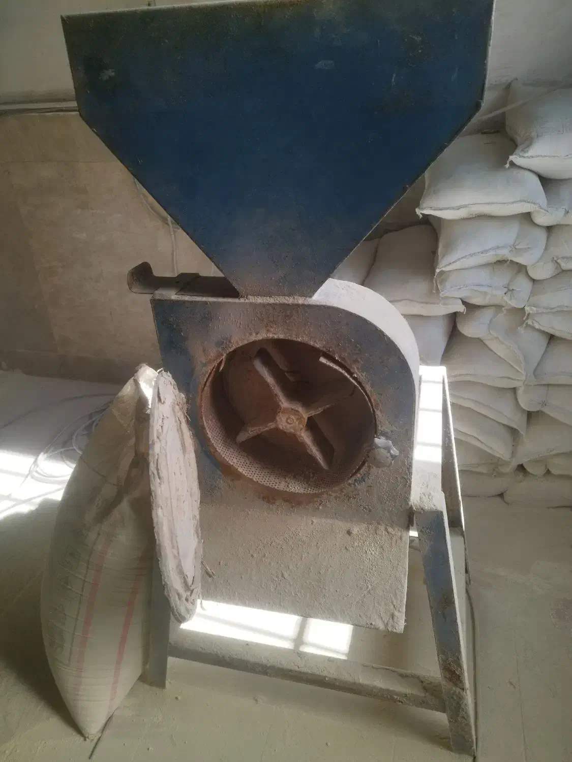 فروش دو عدد آسیاب دست دوم|ماشینآلات صنعتی|بیستون, |دیوار