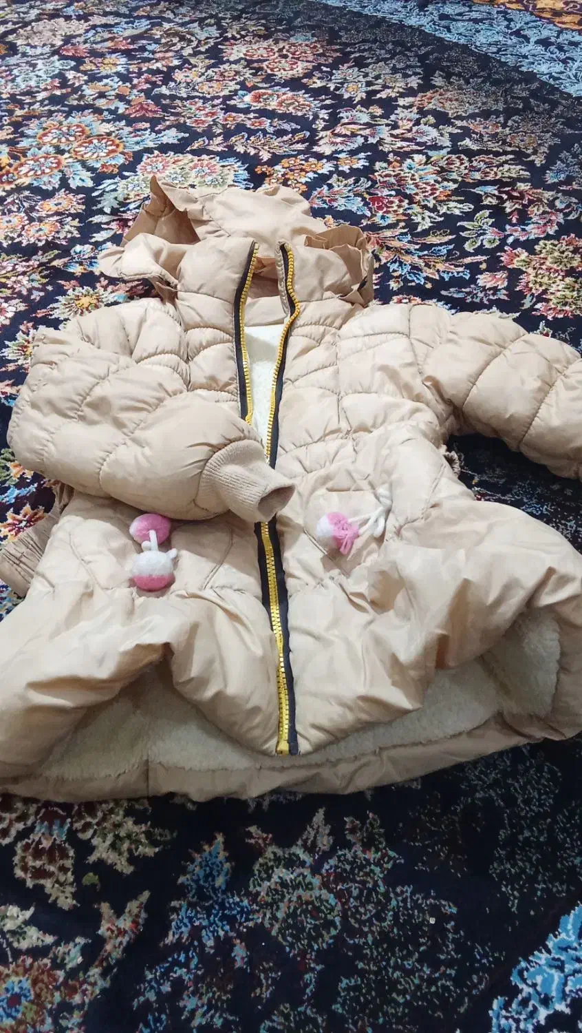 کاپشن نو دخترانه ۵۰۰تومان|کفش و لباس بچه|اهواز, کیانشهر|دیوار