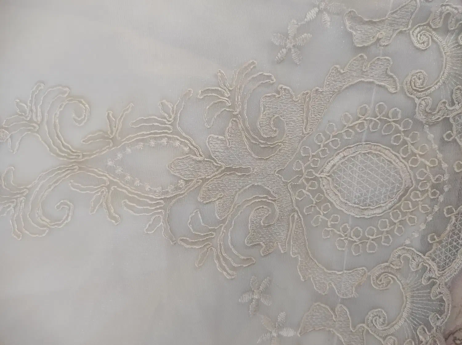 پرده|پرده، رانر، رومیزی|کوهپایه, |دیوار