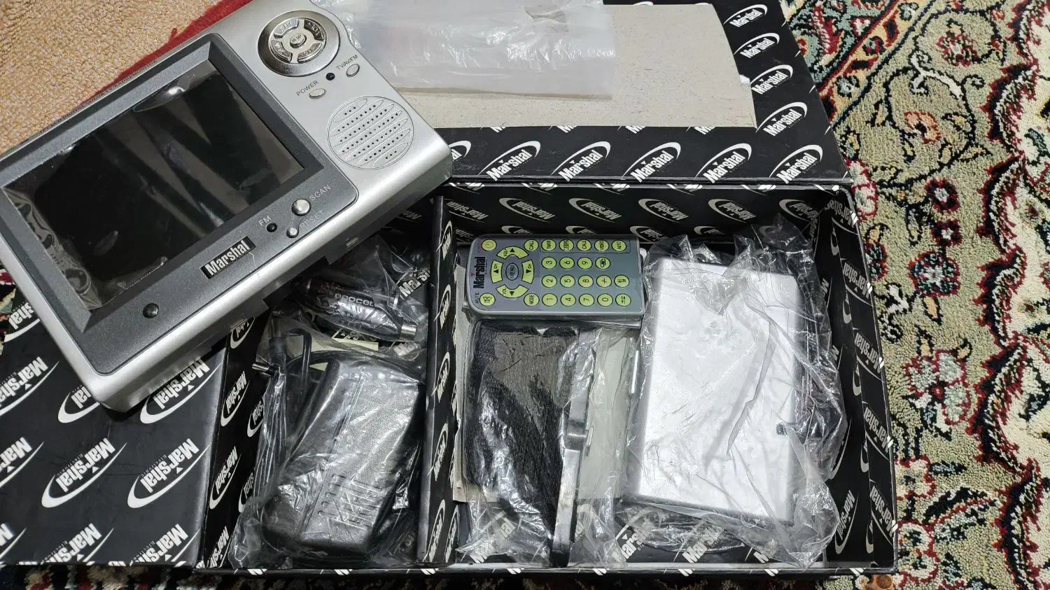 مانیتور و تلویزیون نو|تلویزیون و پروژکتور|خرم‌آباد, |دیوار