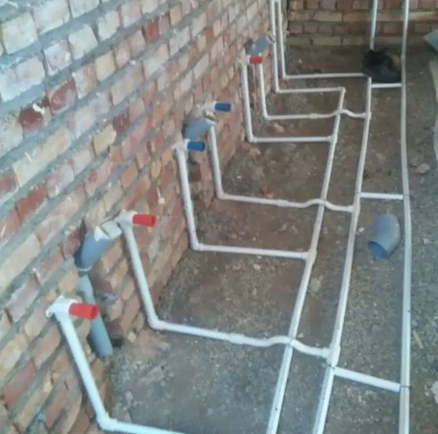 لوله کشی و نصب شیرالات گچ کاری و خورده کاری|خدمات پیشه و مهارت|بیرجند, |دیوار