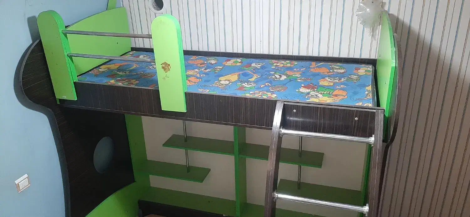 تخت دو طبقه نوجوان با تشک|تخت و سرویس خواب|قم, صفائیه|دیوار