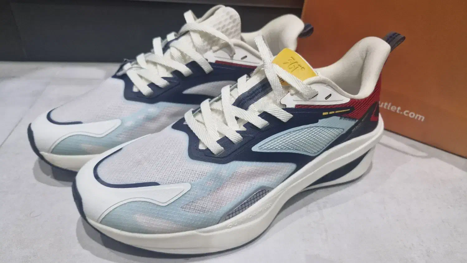 کفش ۳۶۱|کیف، کفش، کمربند|اصفهان, سعادتآباد|دیوار