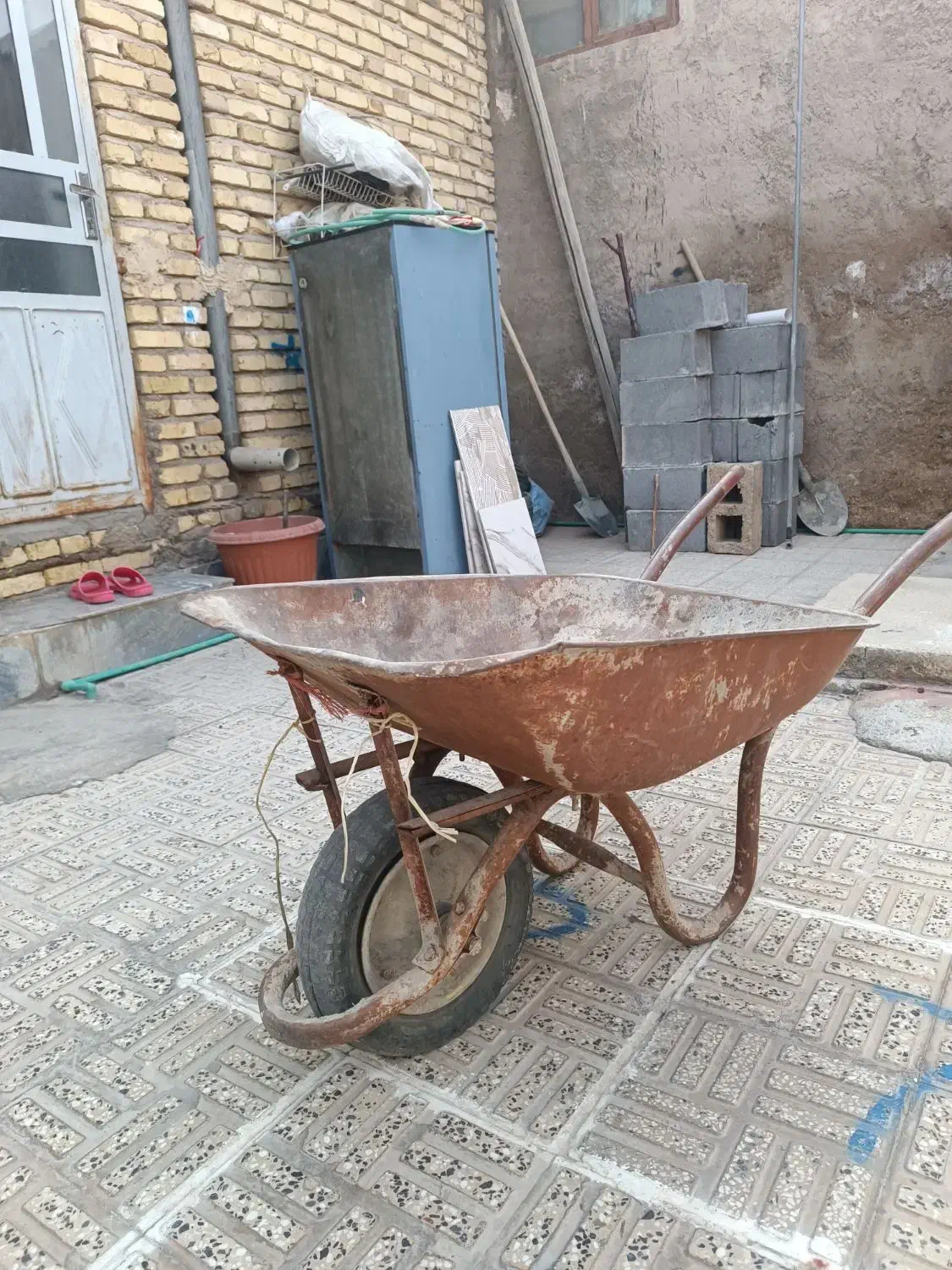 فرغون|ابزارآلات|مشهد مرغاب, |دیوار