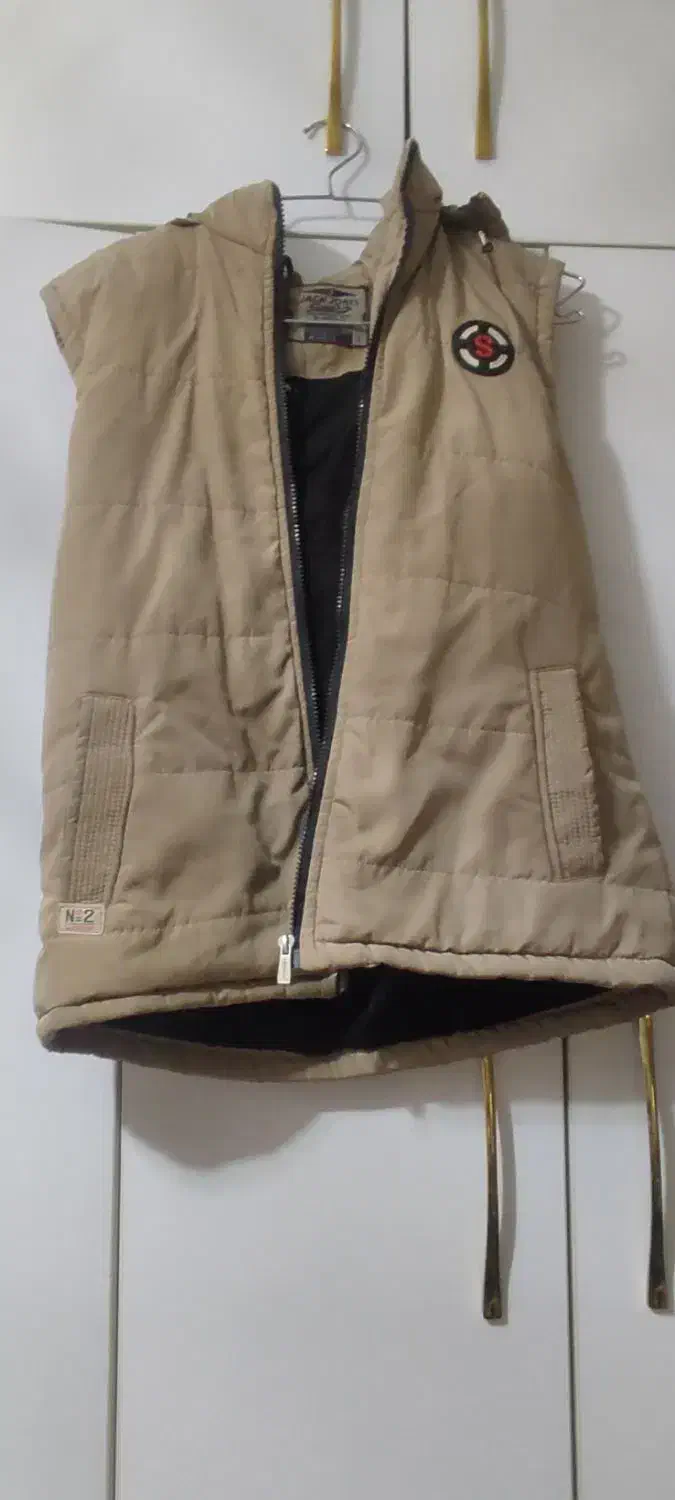 کاپشن وپافر|لباس|پردیس, فاز ۴|دیوار