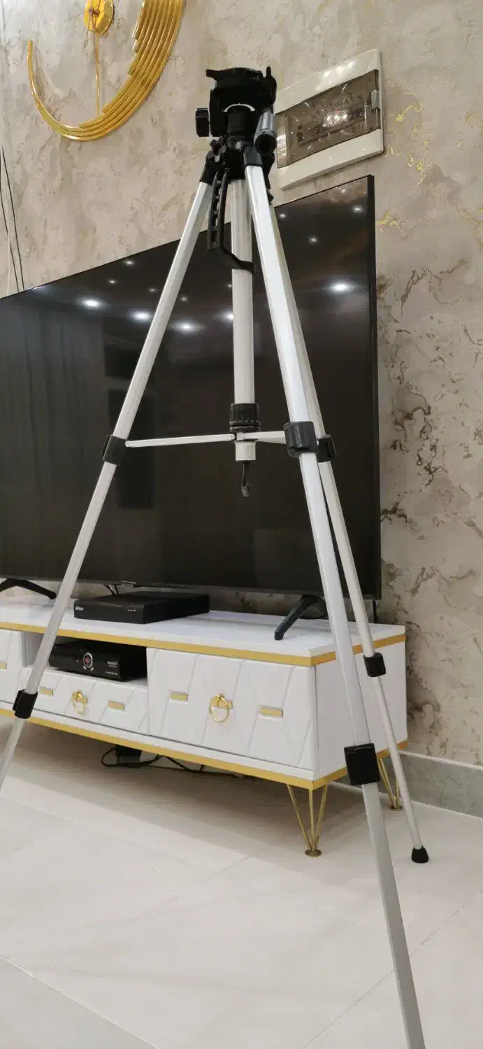 پایه ی دوربین فیلمبرداری و عکاسی|دوربین عکاسی و فیلم‌برداری|جوانرود, |دیوار