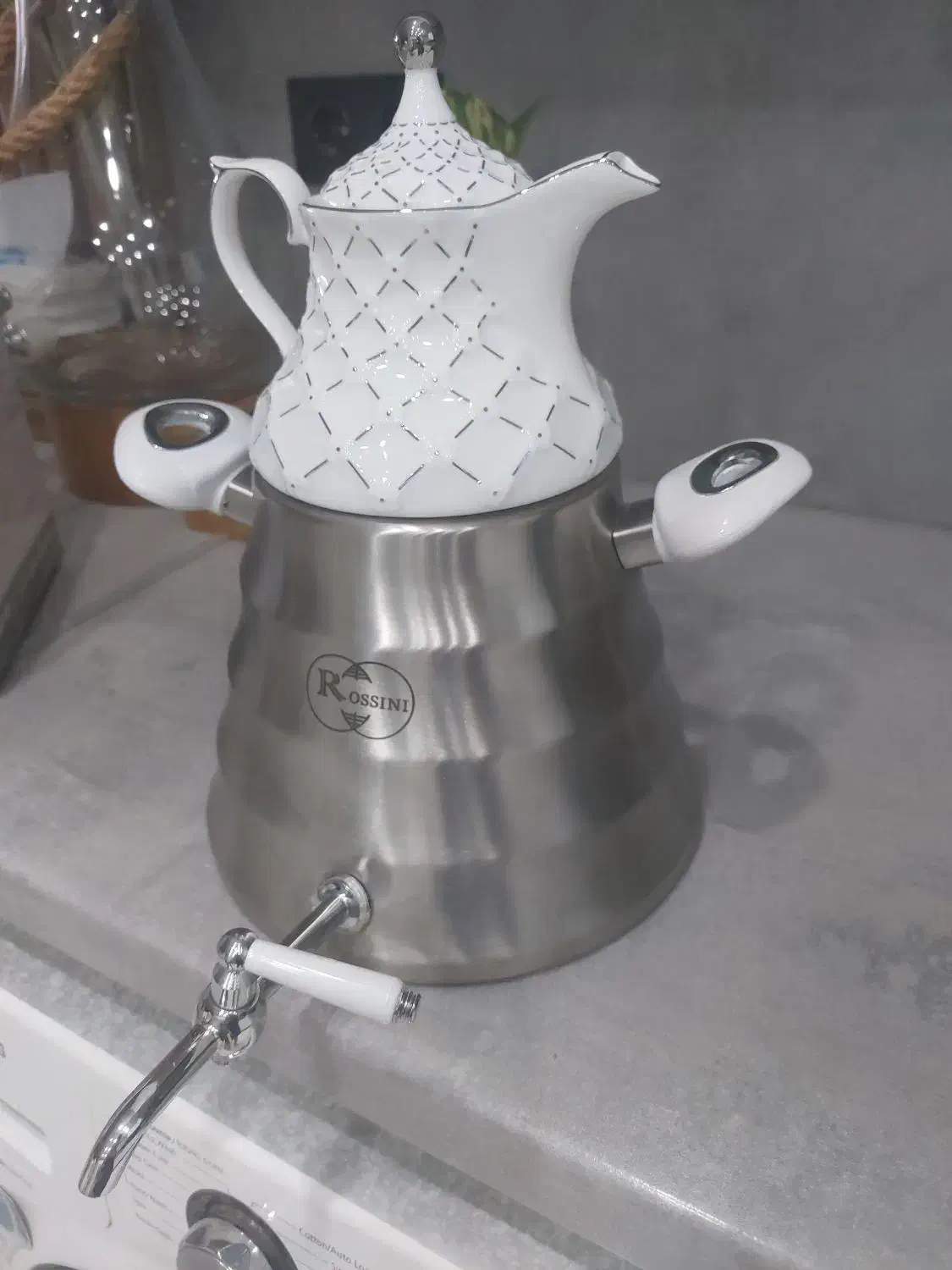 ست کتری قوری|قوری، کتری، قهوه‌ساز دستی|رباط‌کریم, پرندک|دیوار